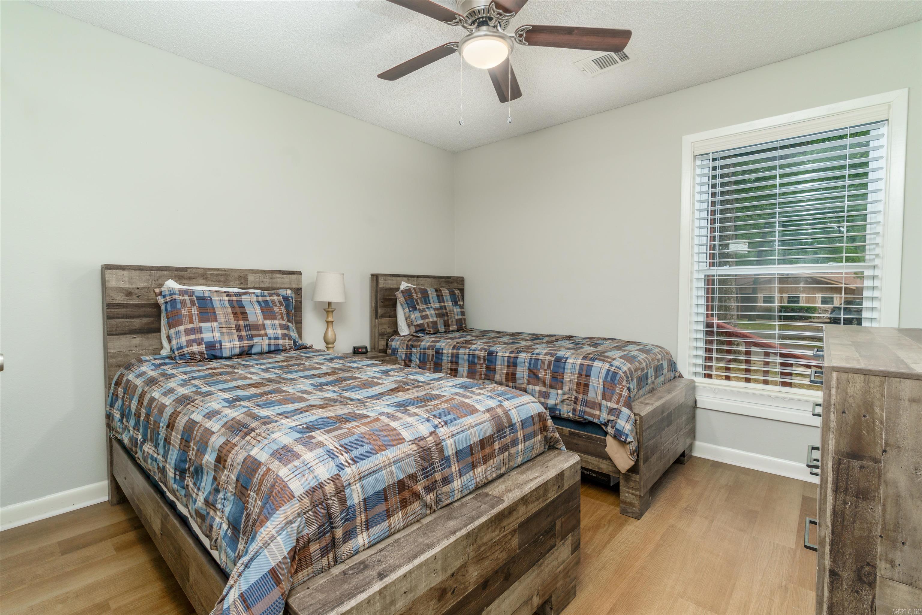 34  Orantes  Hot Springs Village, AR