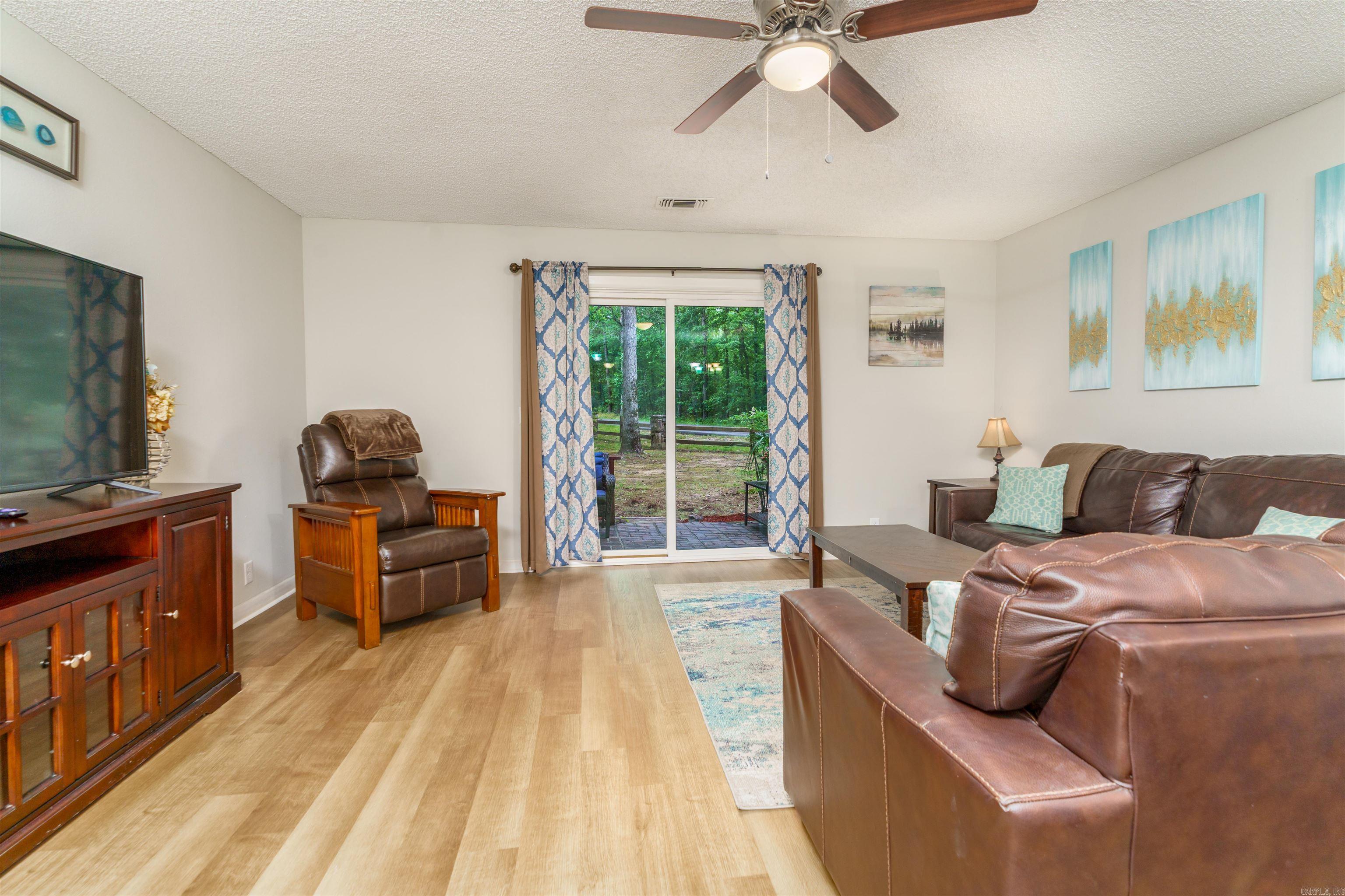 34  Orantes  Hot Springs Village, AR