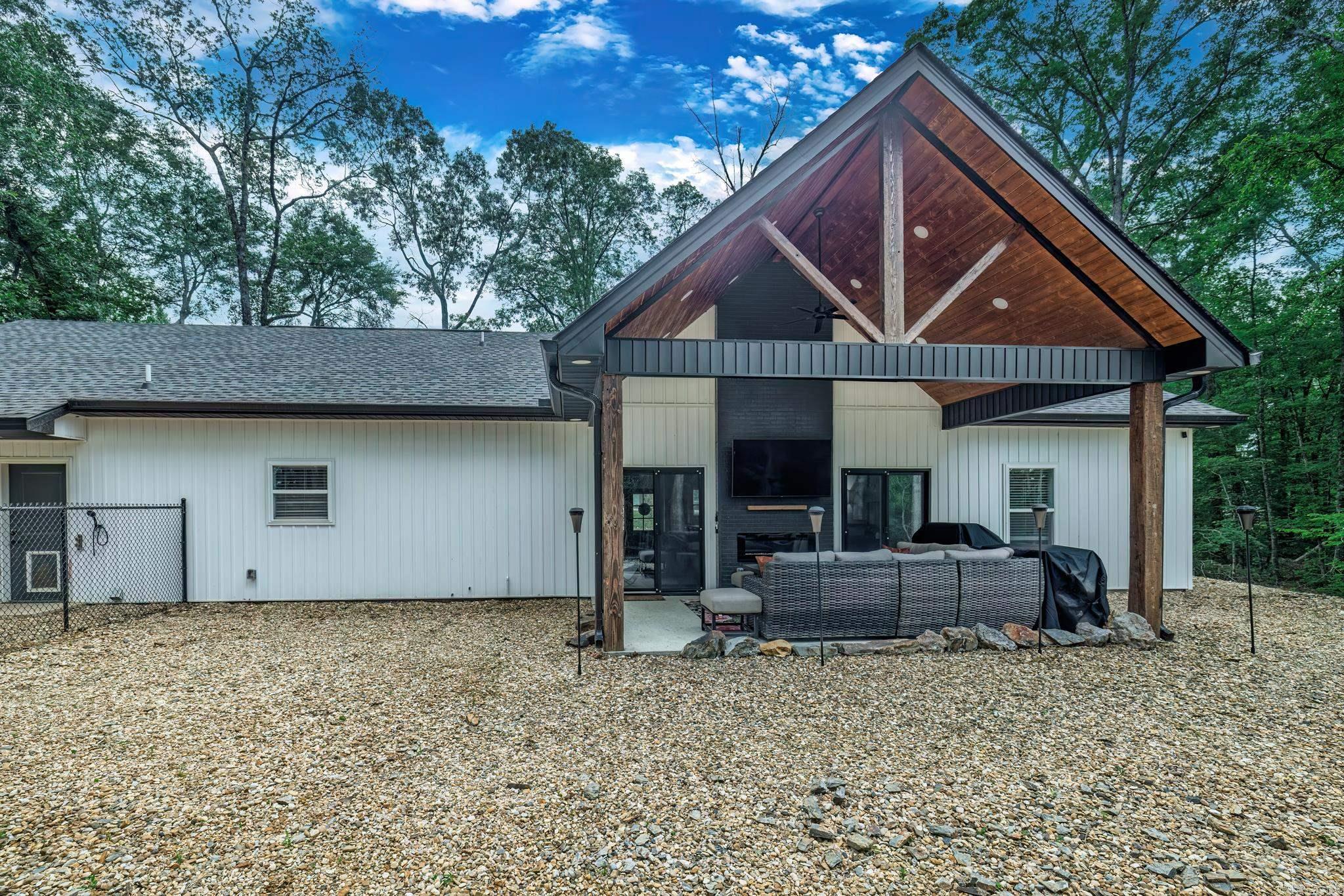 1900  Fox Run  Malvern, AR