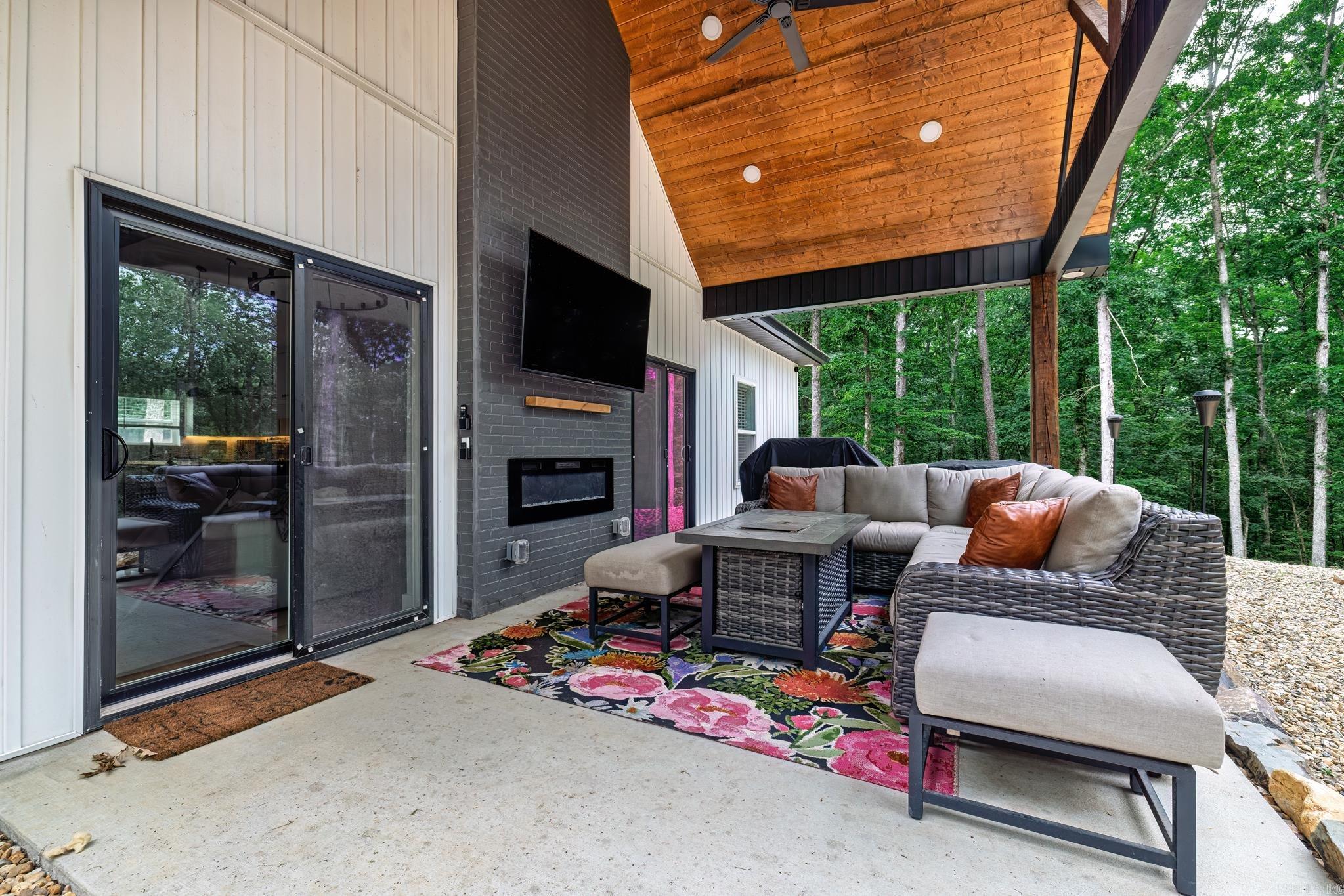 1900  Fox Run  Malvern, AR