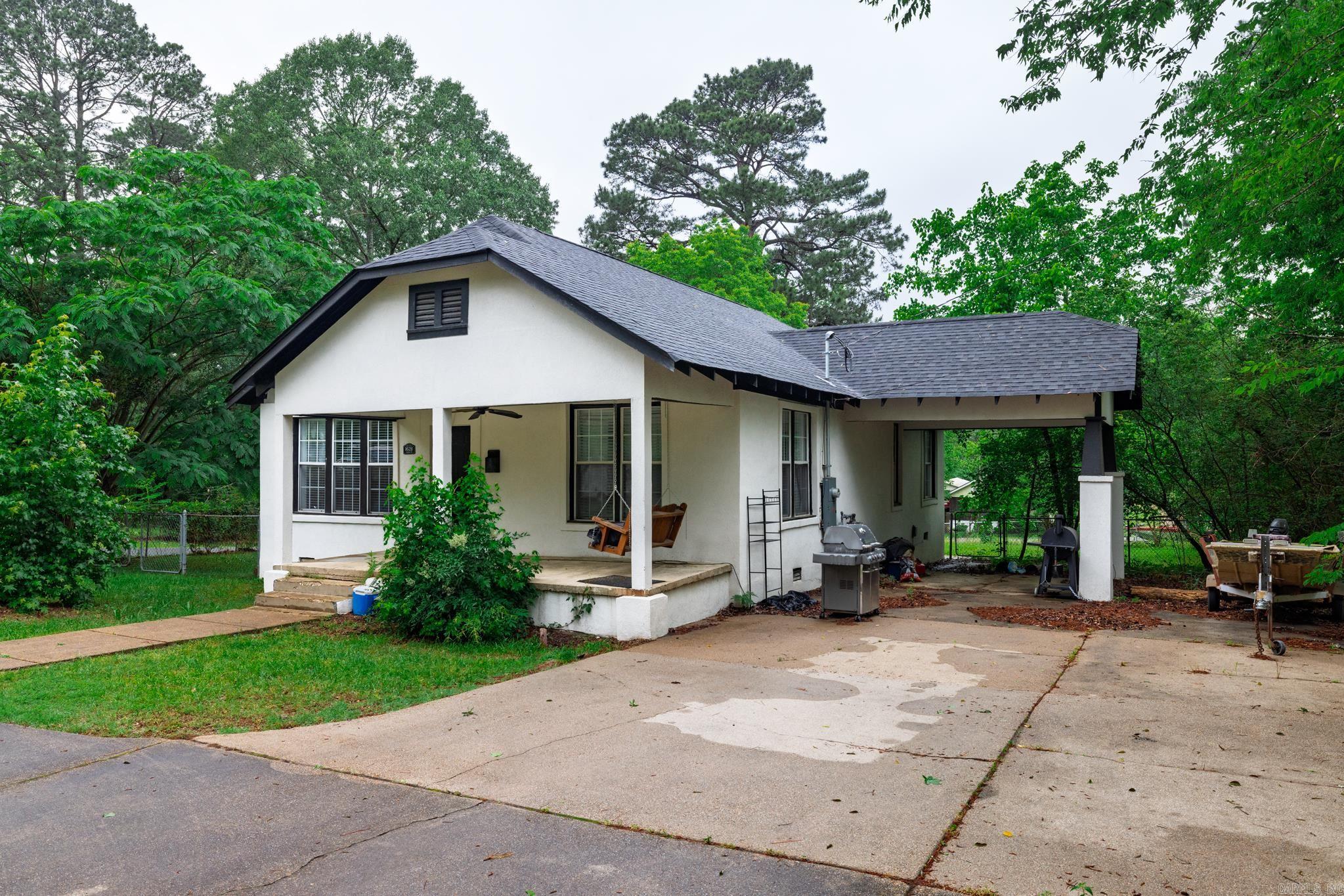 1626  Logan  Arkadelphia, AR