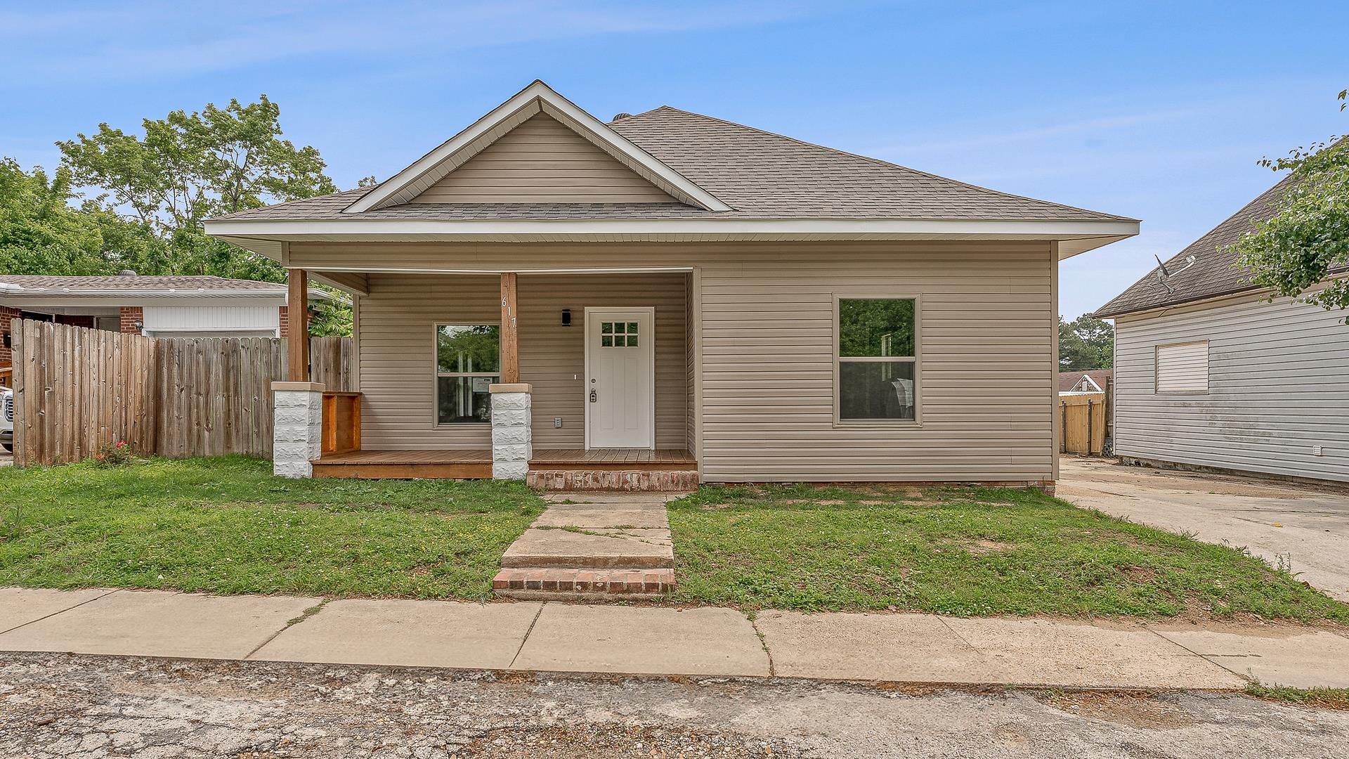 617 S 7th Street  Paragould, AR