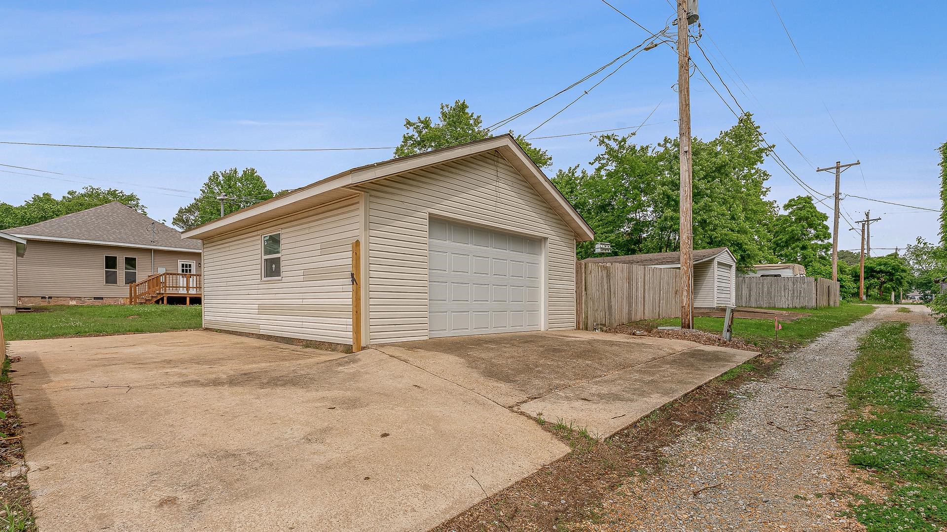 617 S 7th Street  Paragould, AR