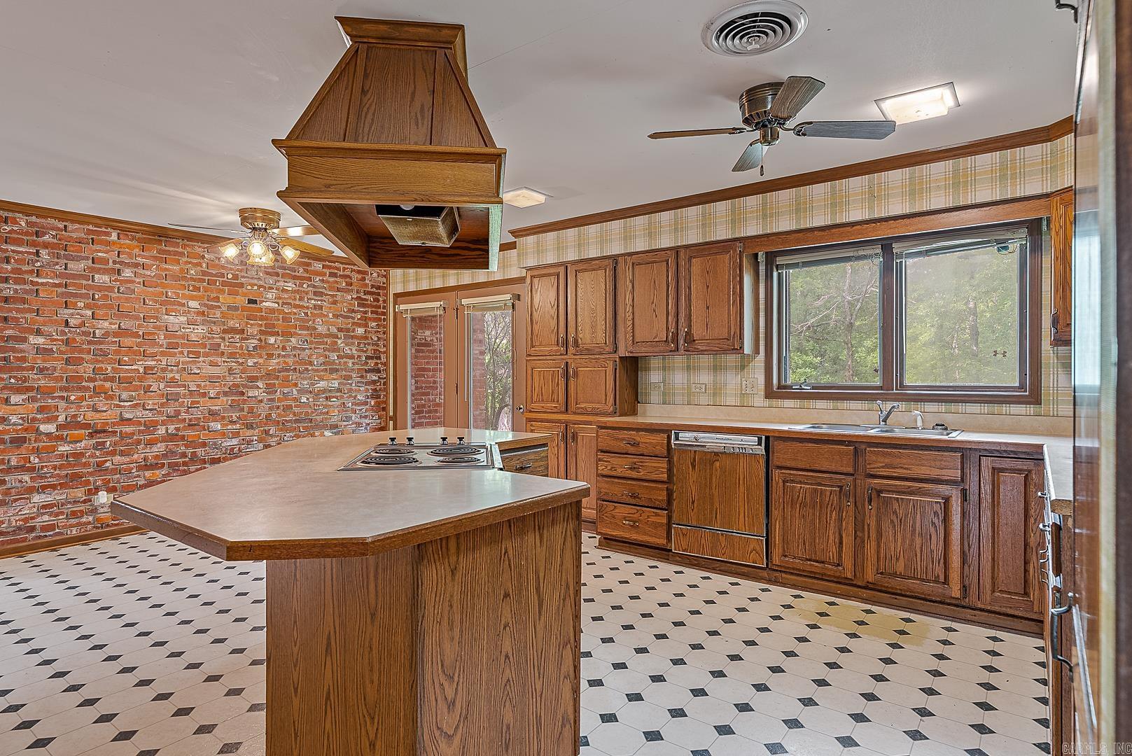 7185 S 163  Harrisburg, AR