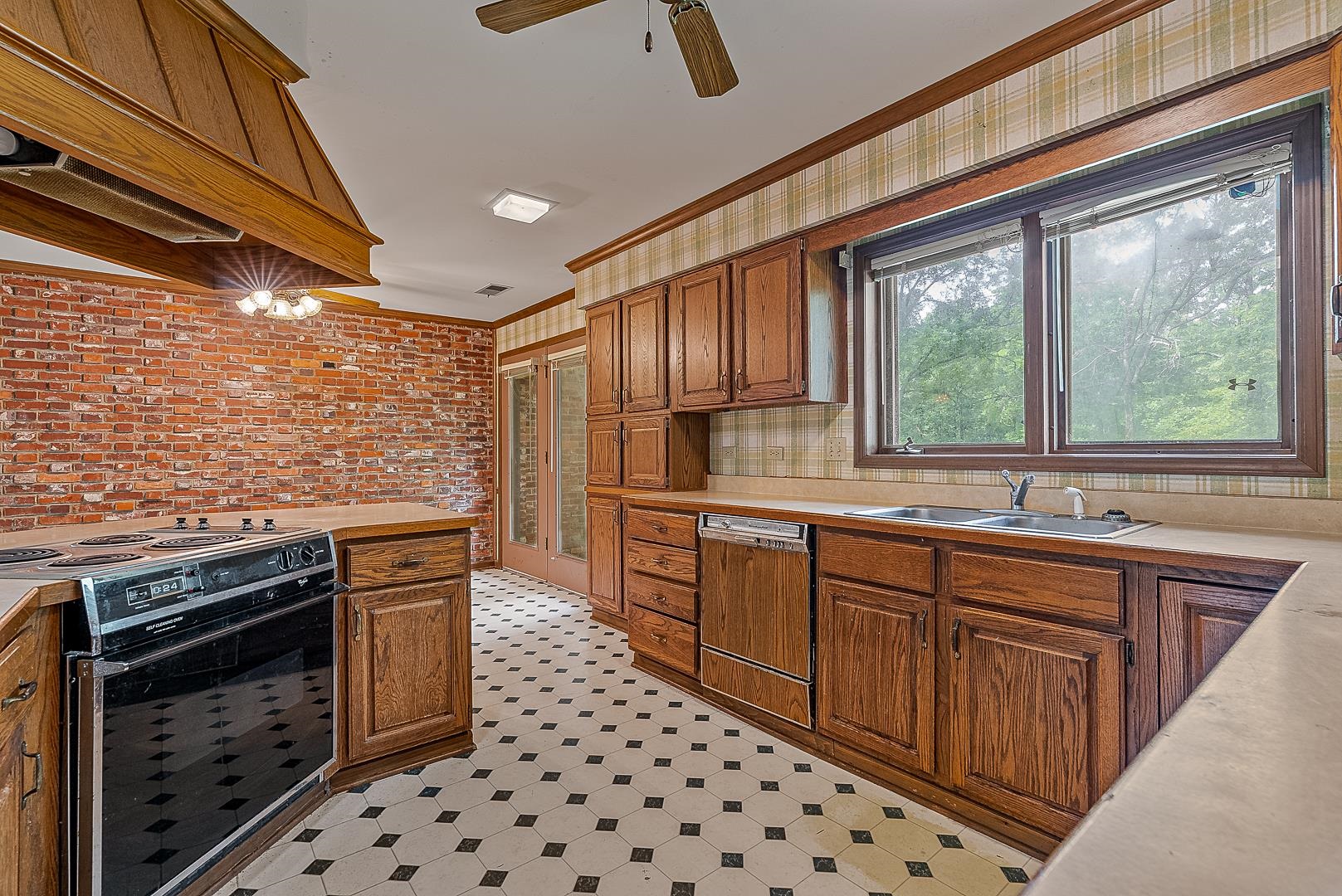 7185 S 163  Harrisburg, AR