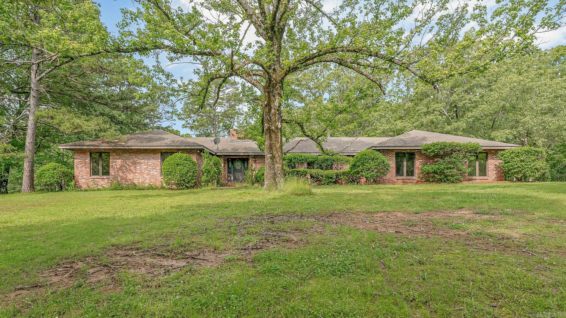 7185 S 163  Harrisburg, AR
