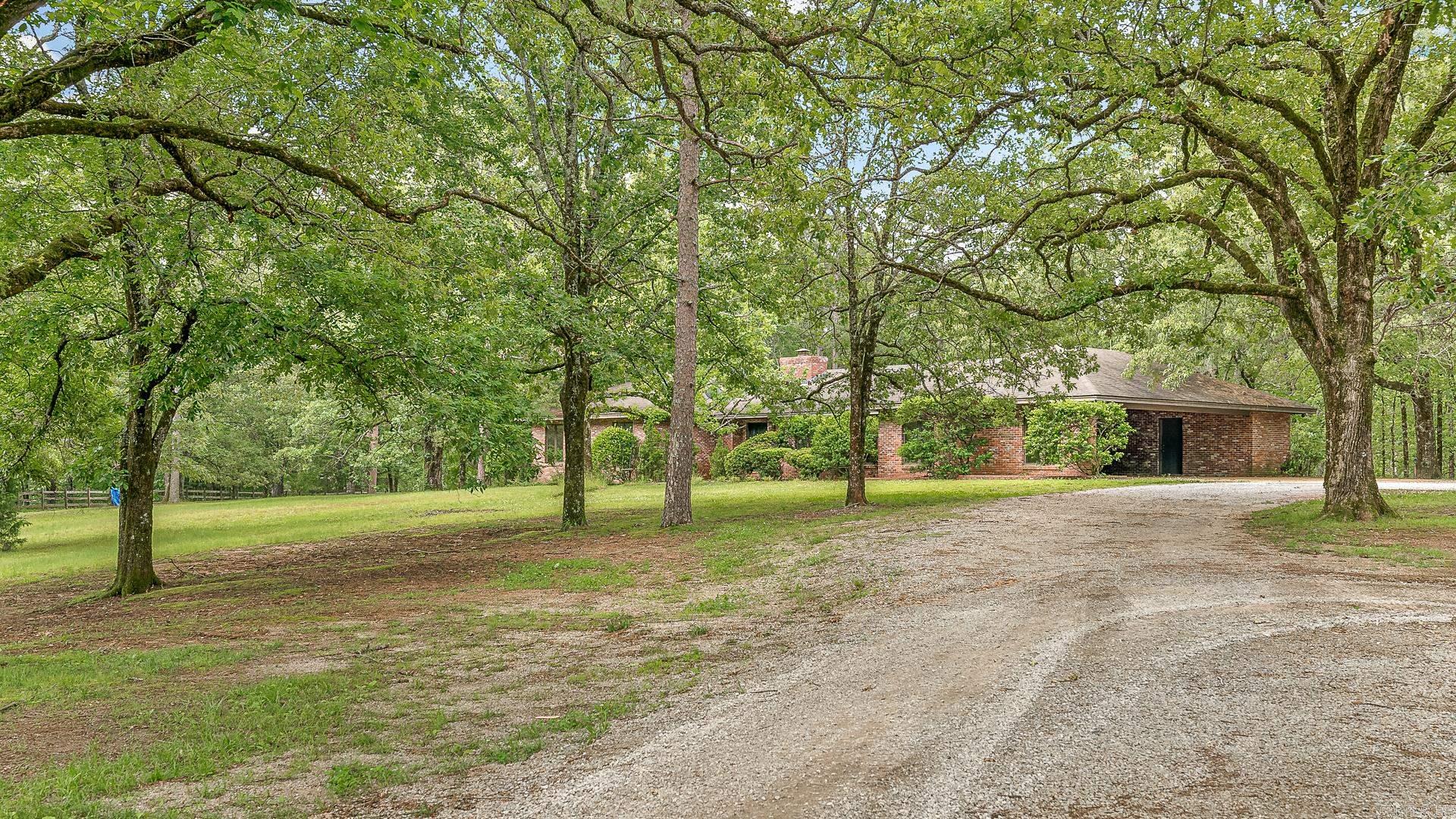 7185 S 163  Harrisburg, AR