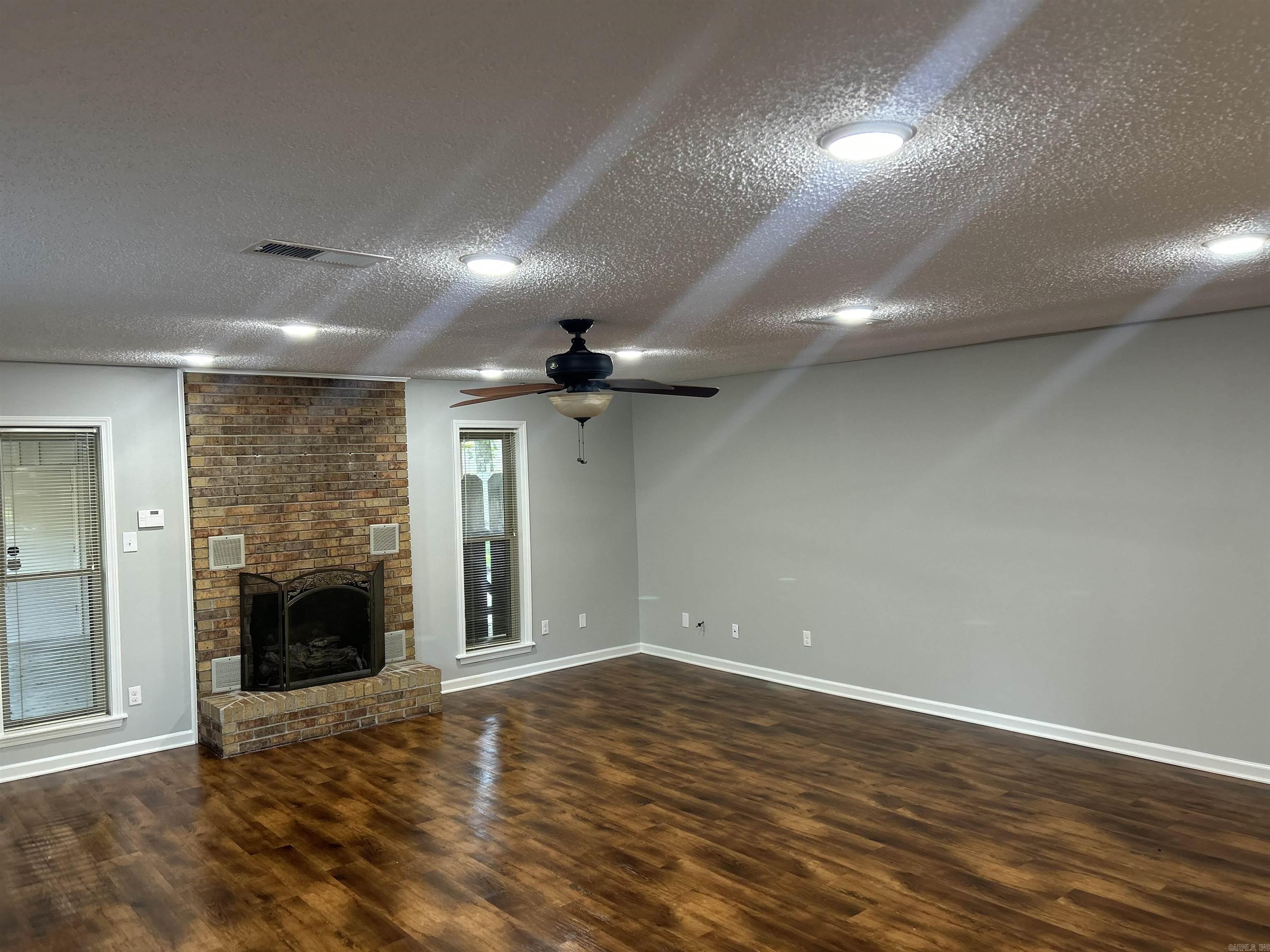 6104  Timber Lake  Pine Bluff, AR
