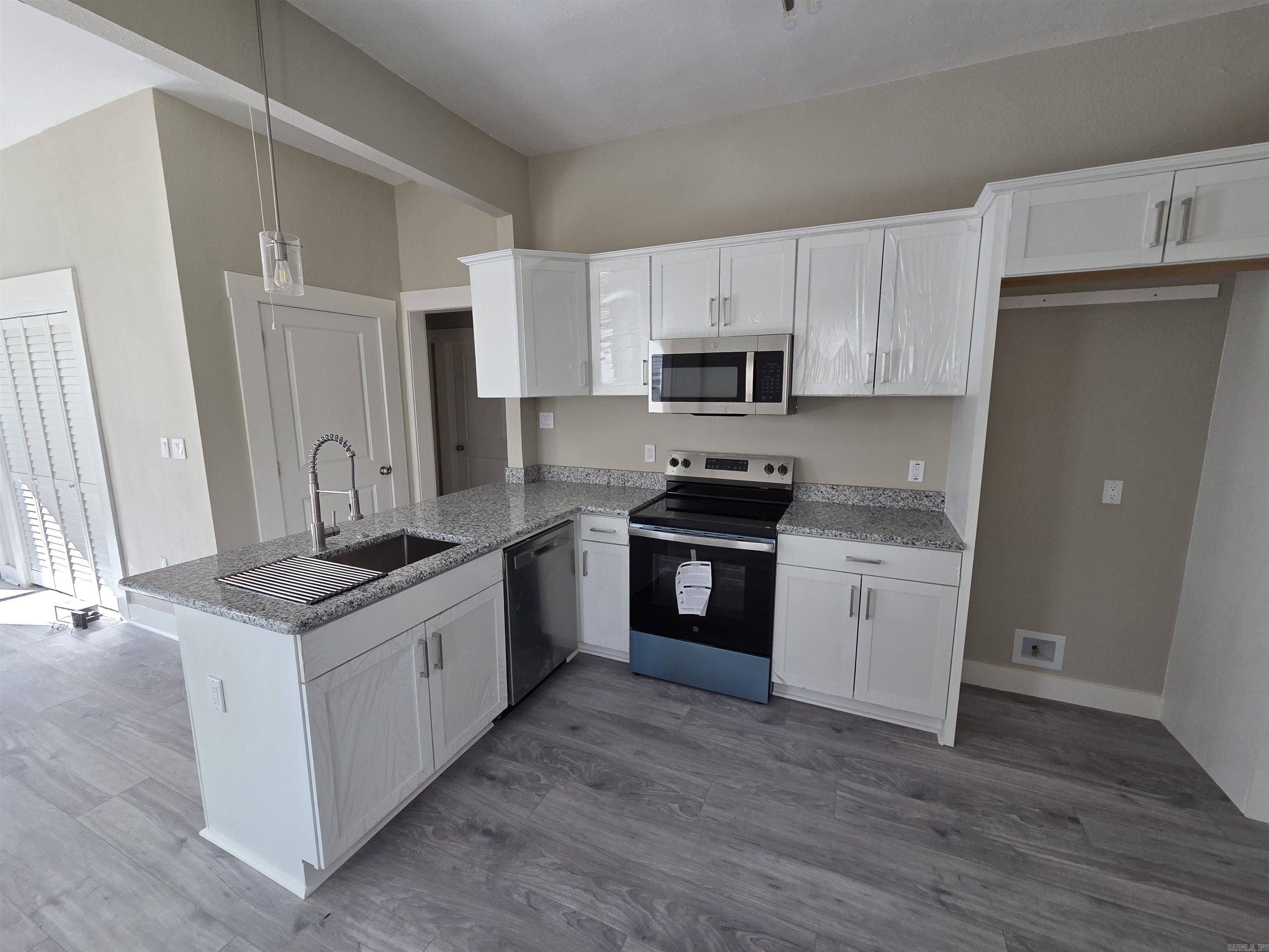 1017  Jefferson  Little Rock, AR