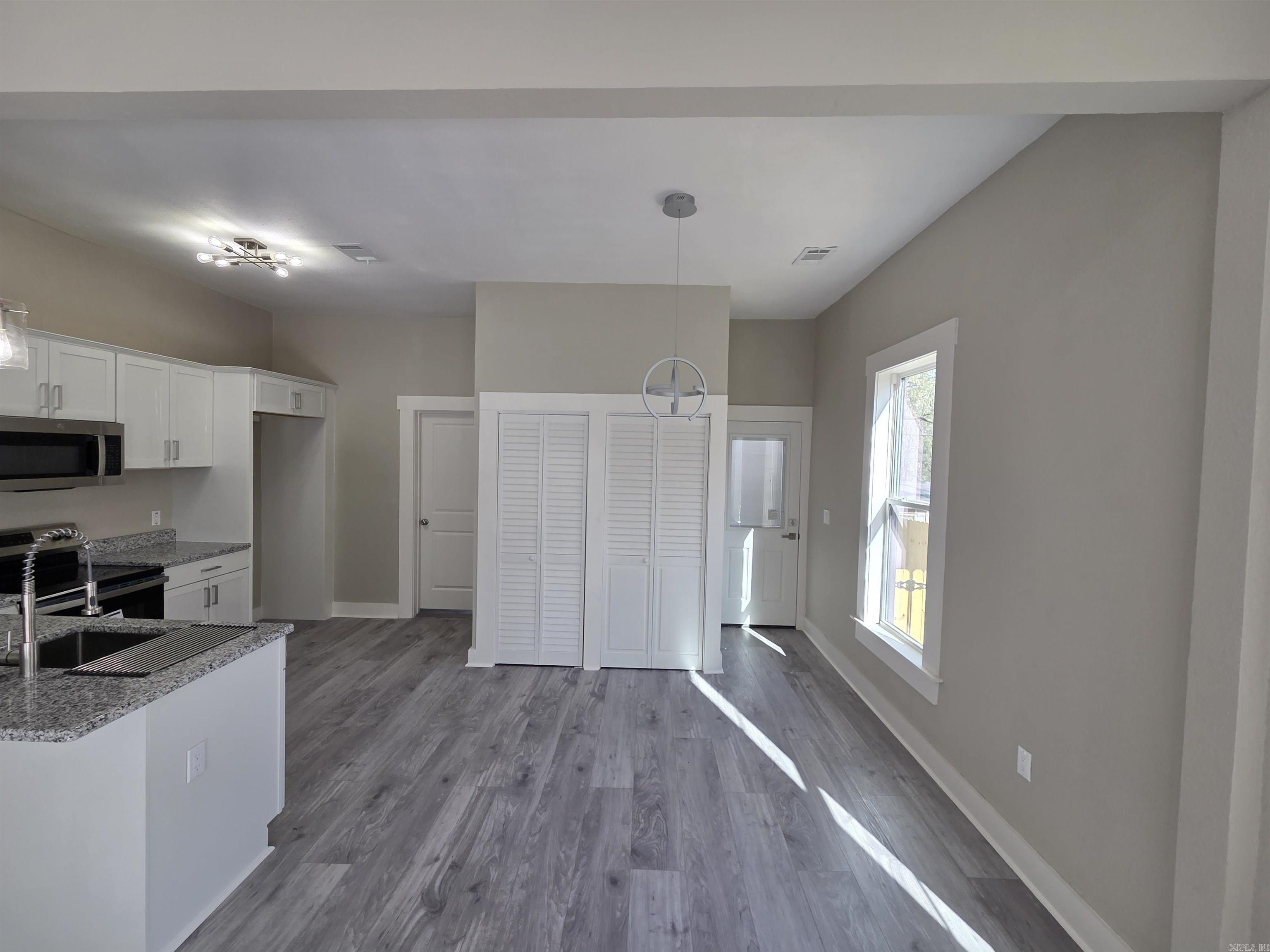 1017  Jefferson  Little Rock, AR