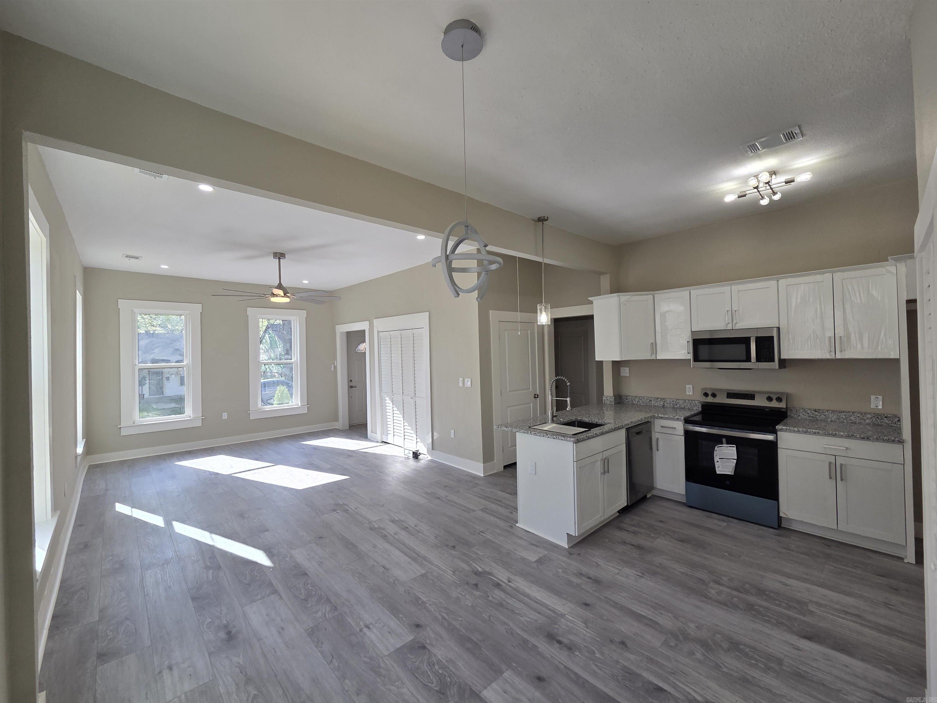 1017  Jefferson  Little Rock, AR