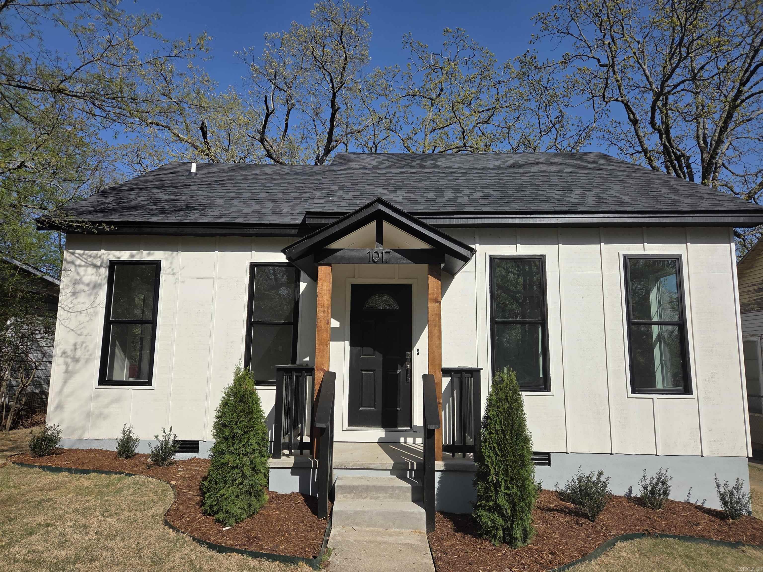 1017  Jefferson  Little Rock, AR