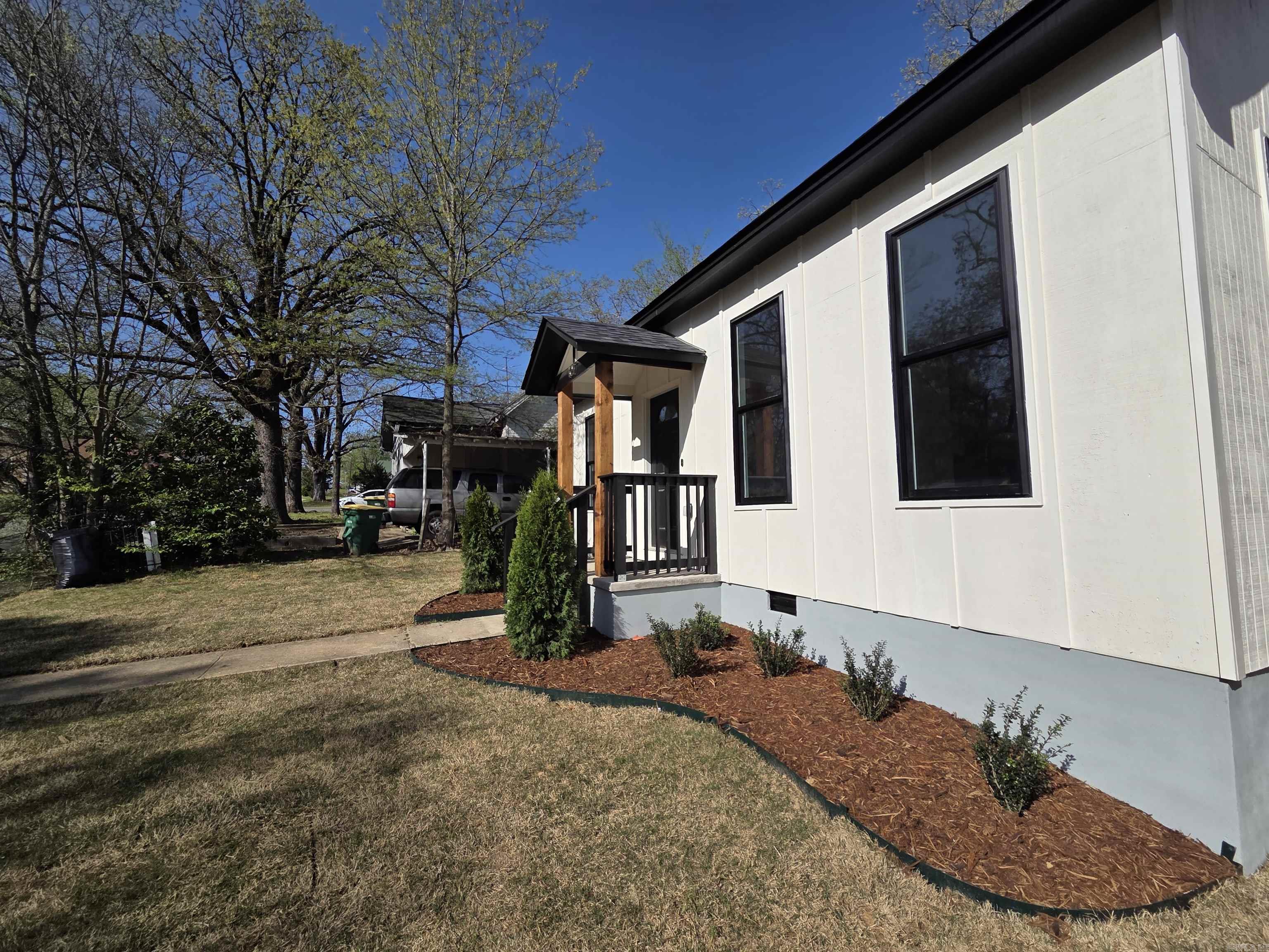 1017  Jefferson  Little Rock, AR