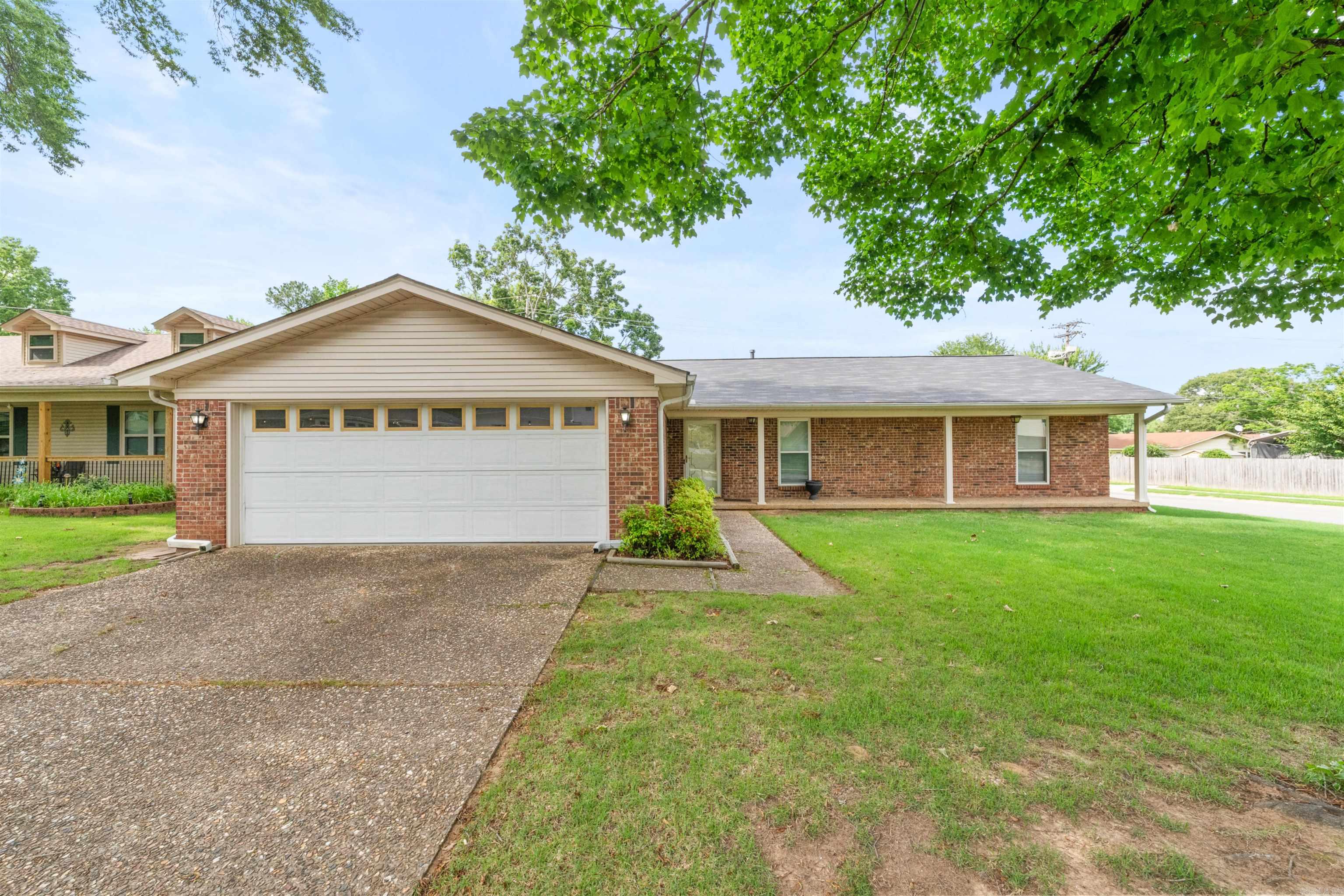 1224  Coolhurst Ave  Sherwood, AR
