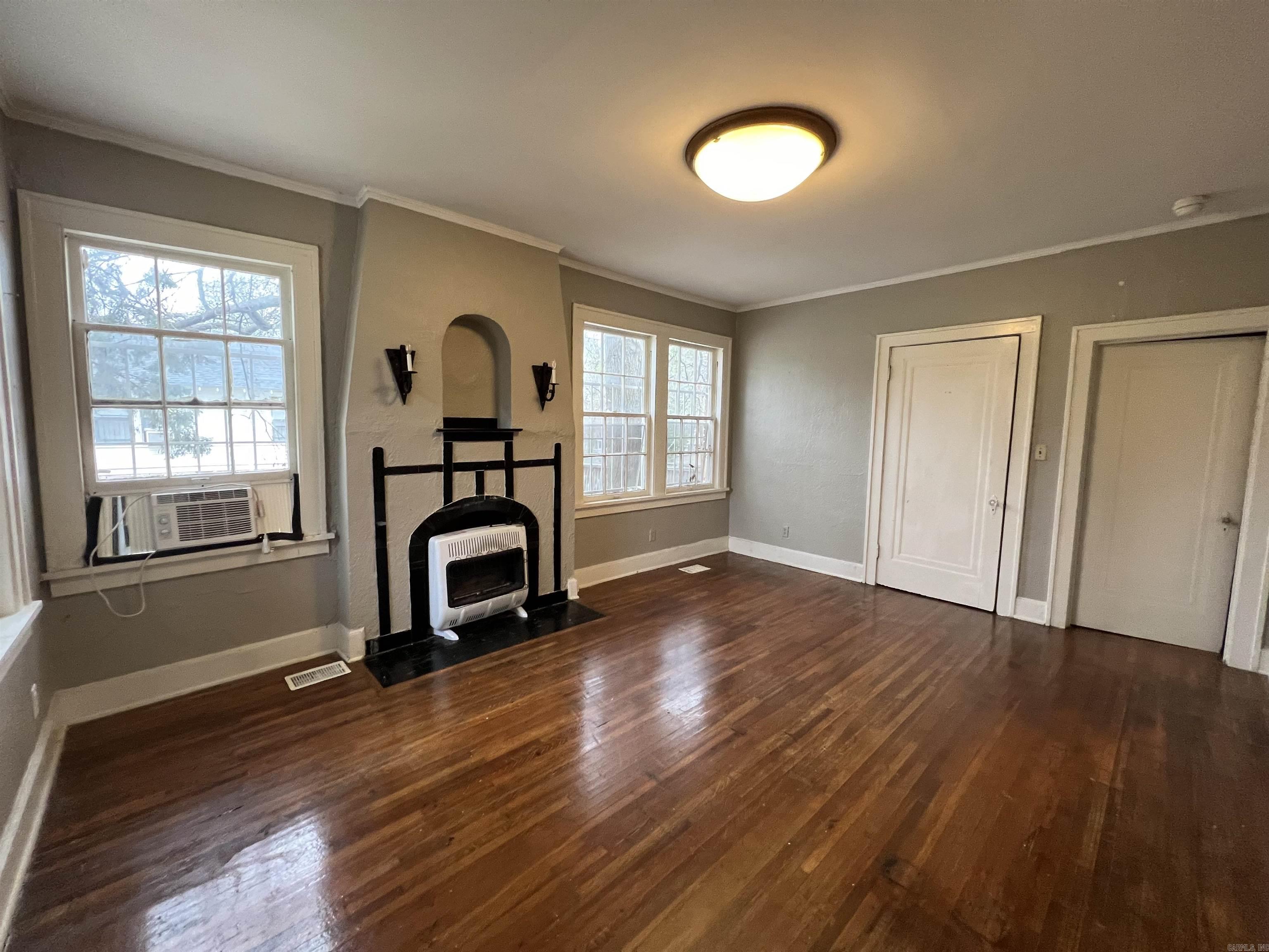 3224  W 11  Little Rock, AR