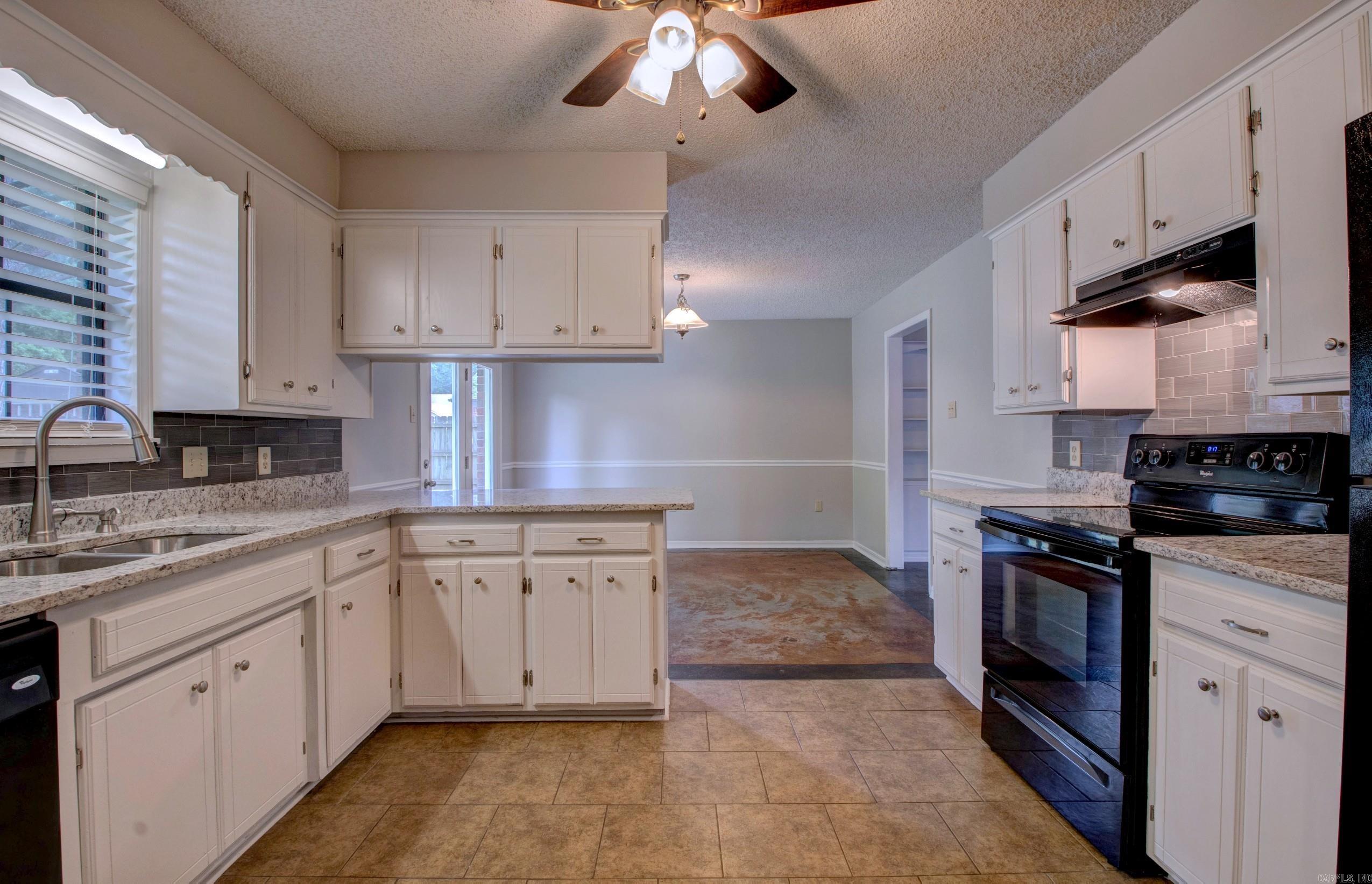 2812  Bruce  Conway, AR