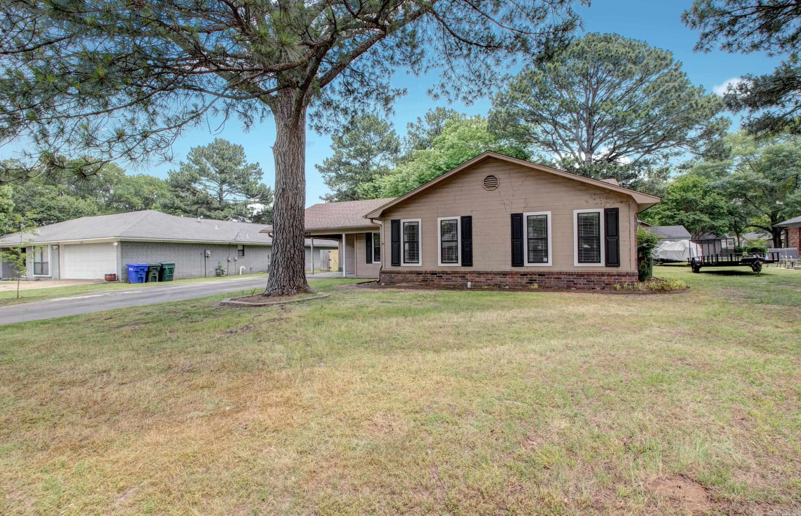 2812  Bruce  Conway, AR