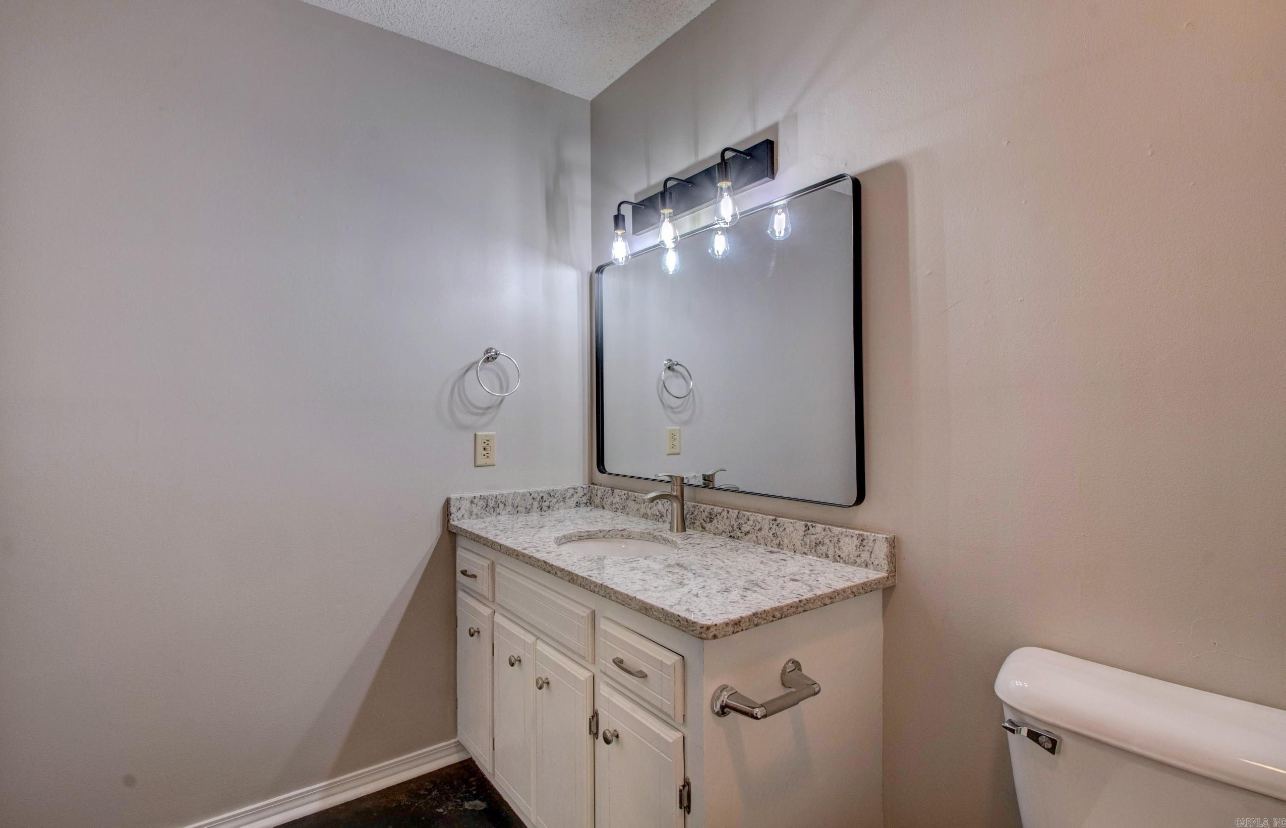 2812  Bruce  Conway, AR