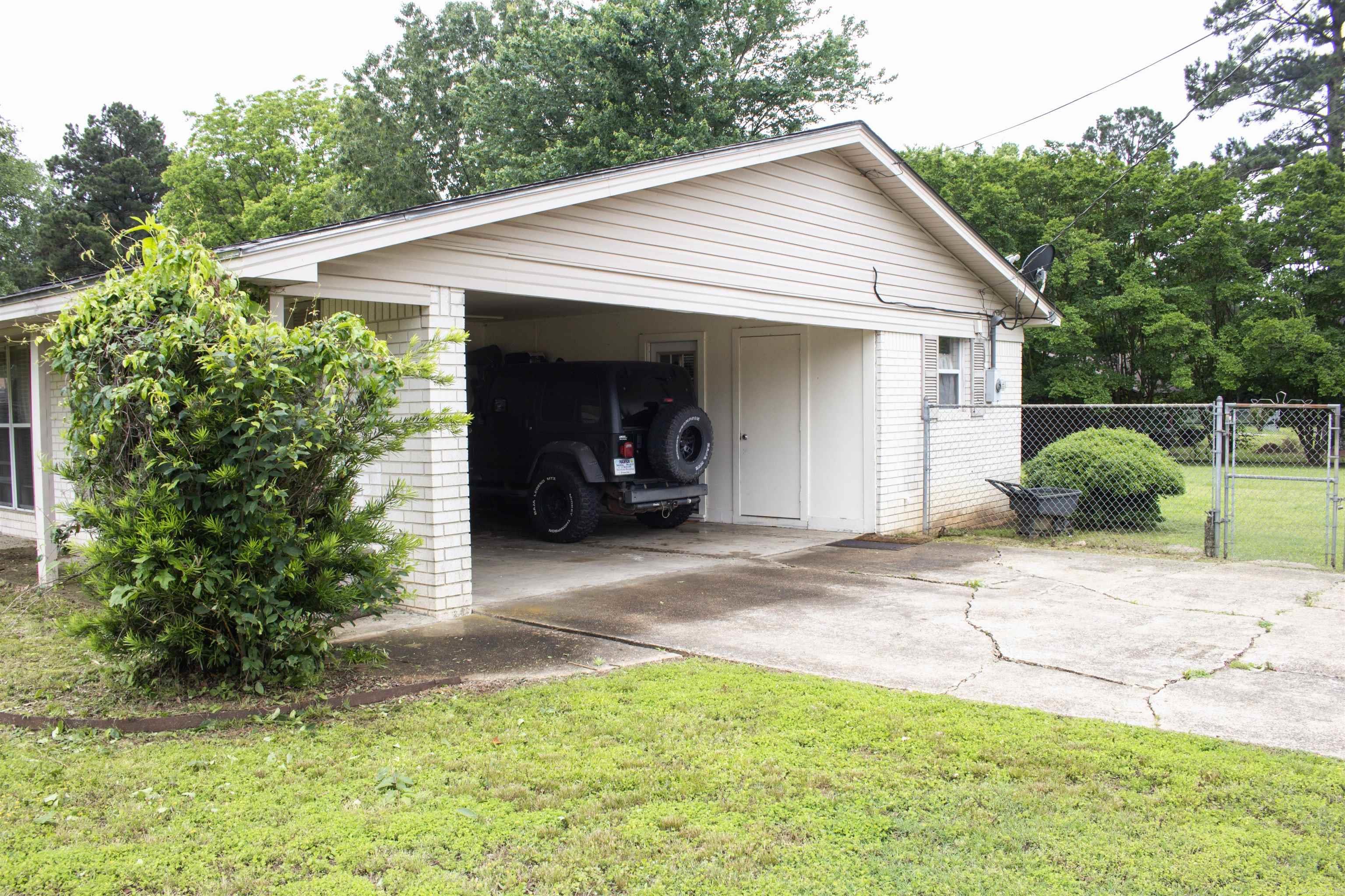 100  Elizabeth  Prescott, AR