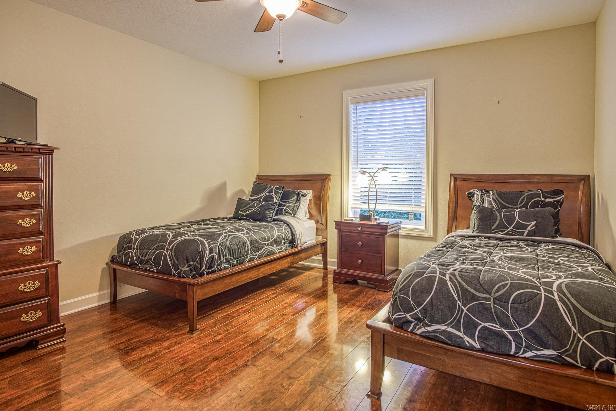1  Valladolid  Hot Springs Village, AR