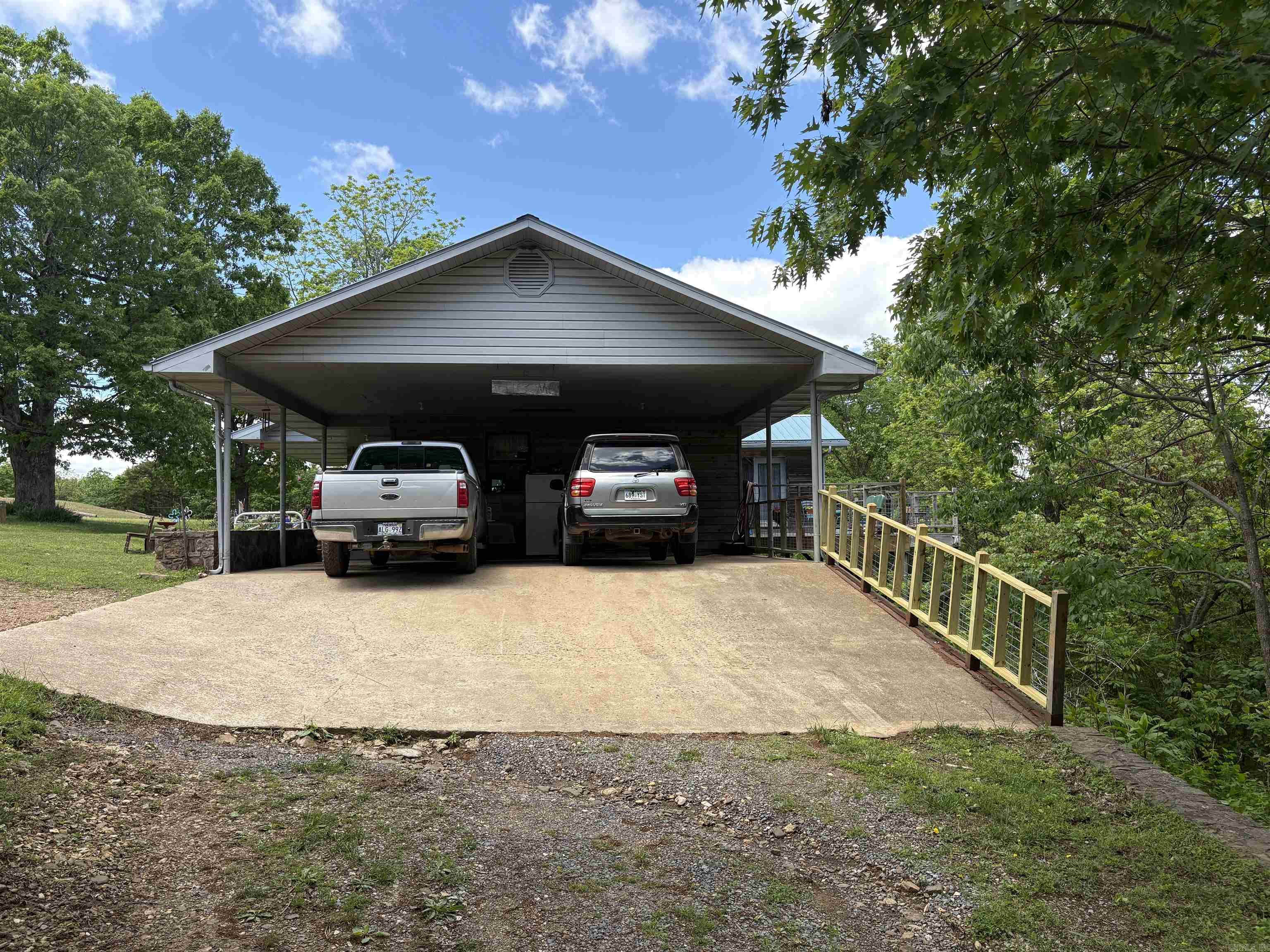 3334 Little Red River Road Marshall, AR 72650