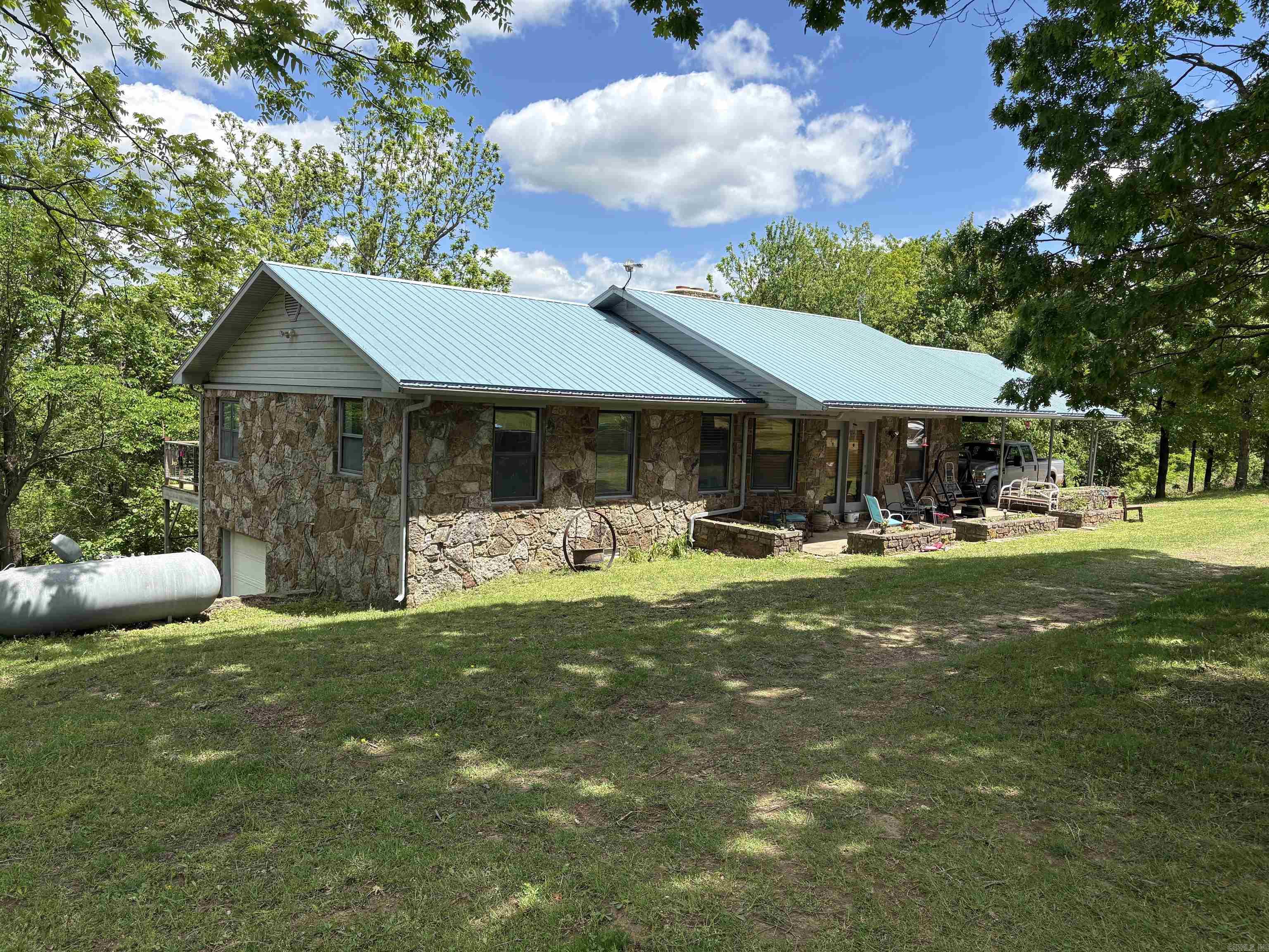 3334 Little Red River Road Marshall, AR 72650