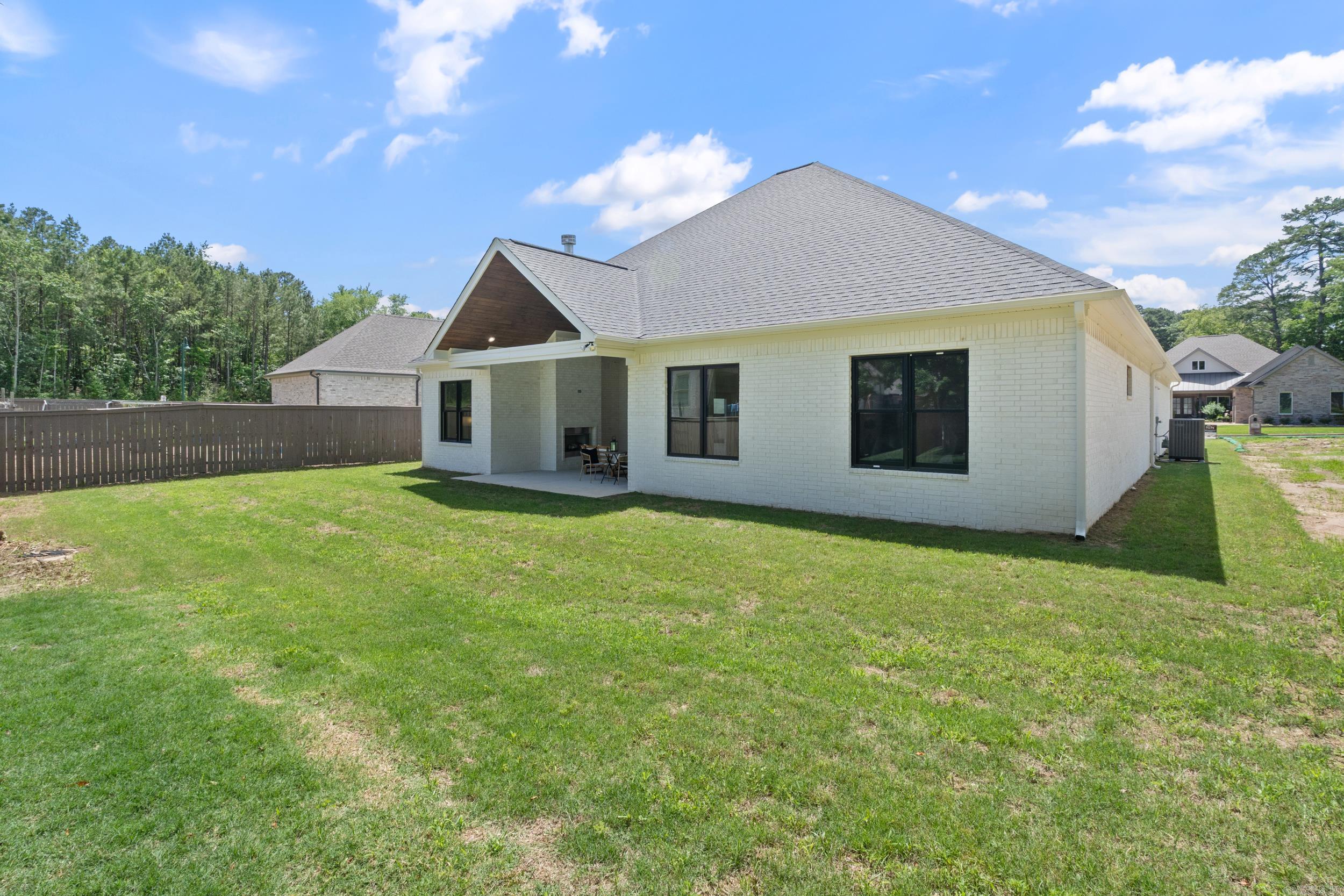 219  Arlington Park  Hot Springs, AR