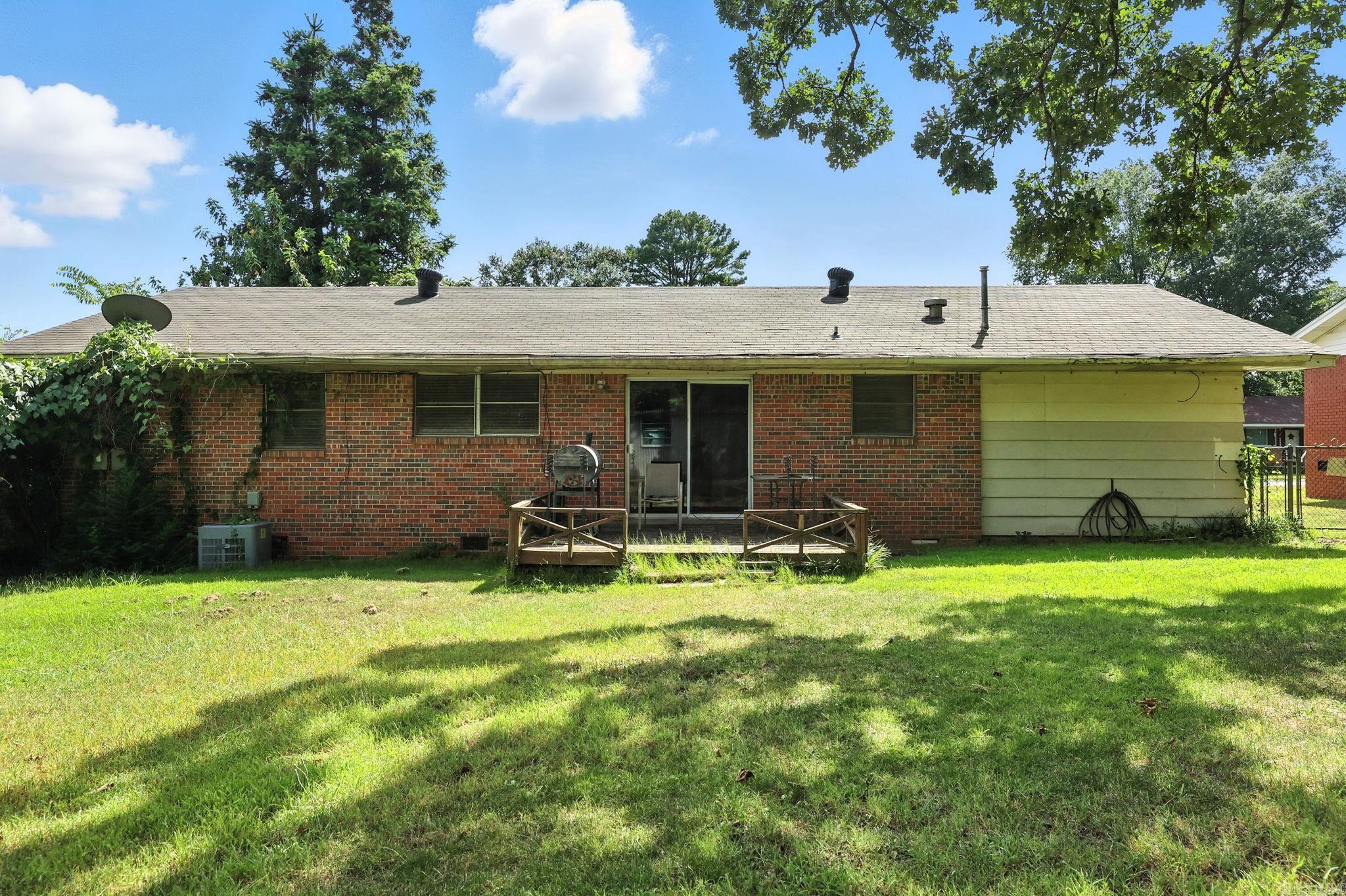 12 Cliffwood Circle North Little Rock, AR 72118
