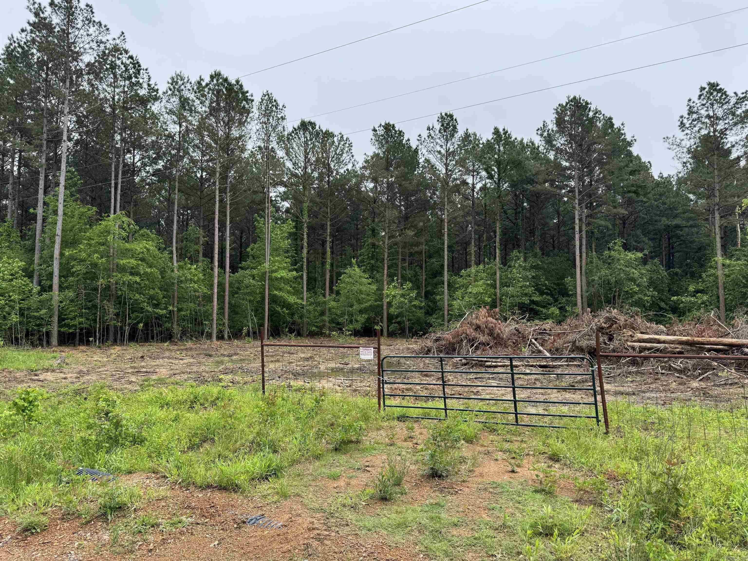 000 S River Rd & Mail Route Rd  West Point, AR