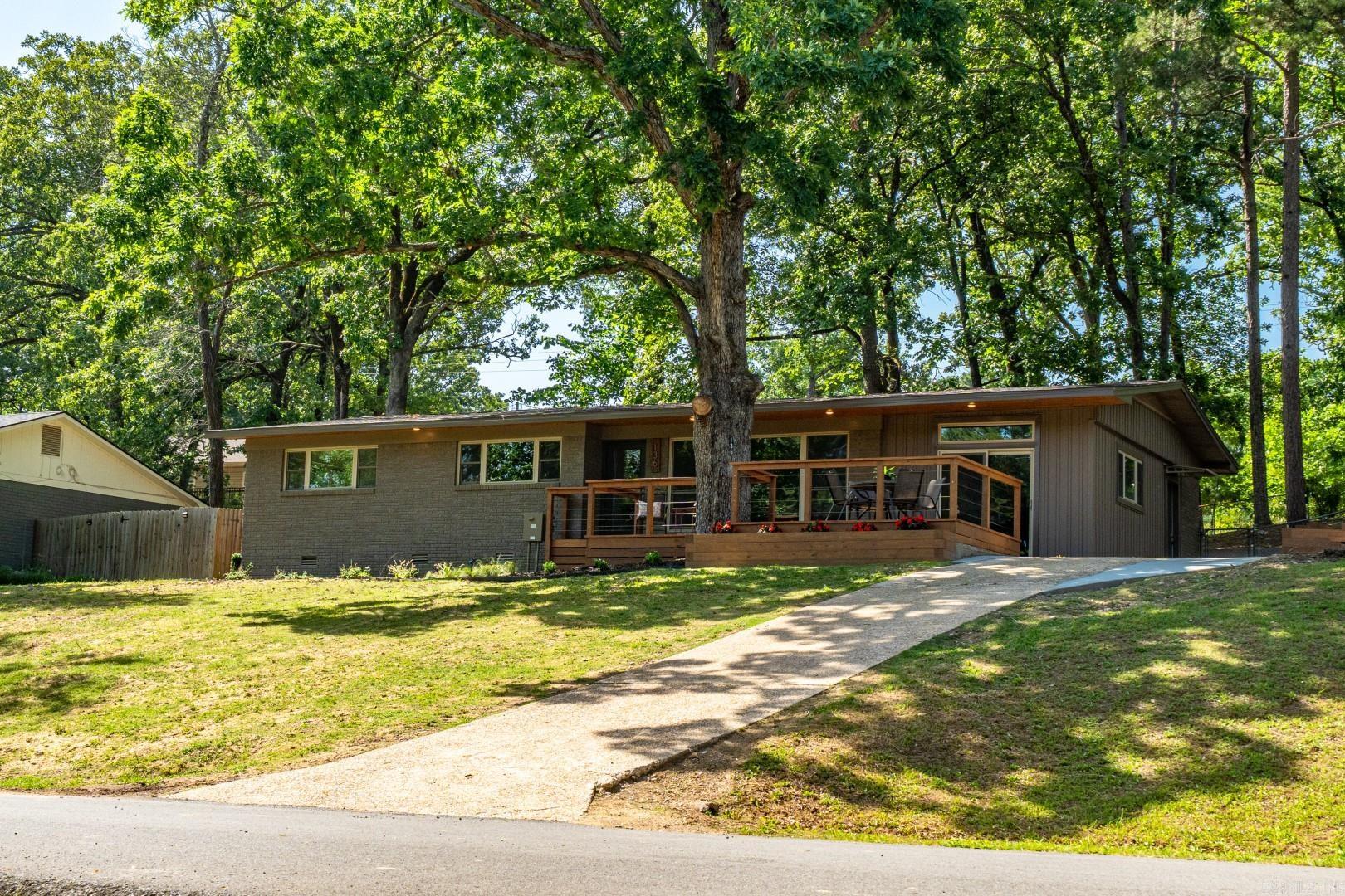 136  Buster Reed Drive  Hot Springs, AR