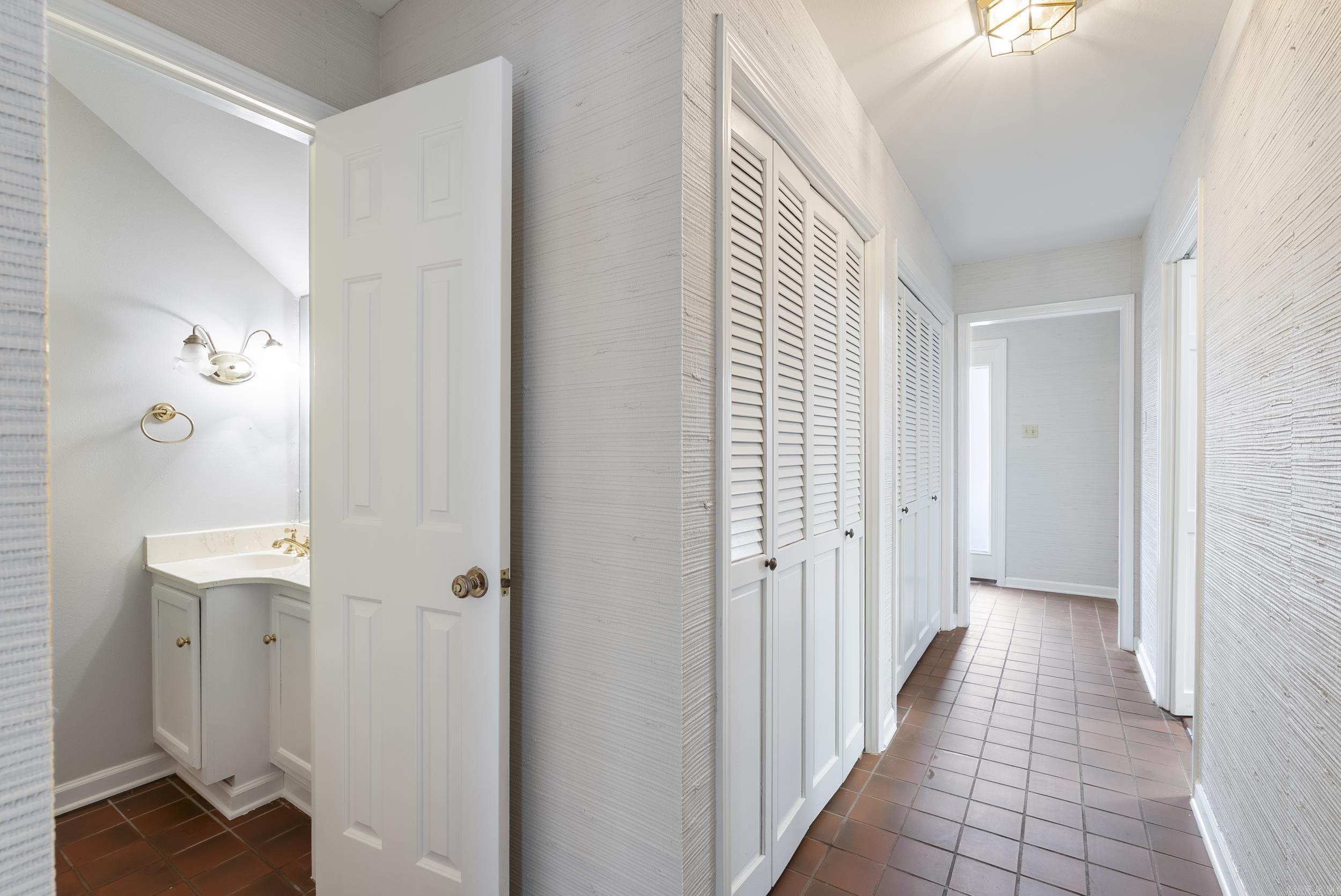 2805  Foxcroft  Little Rock, AR