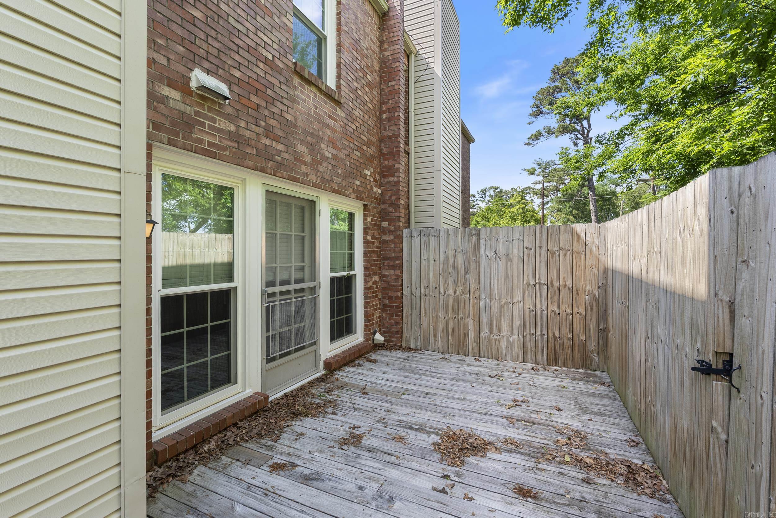 2805  Foxcroft  Little Rock, AR