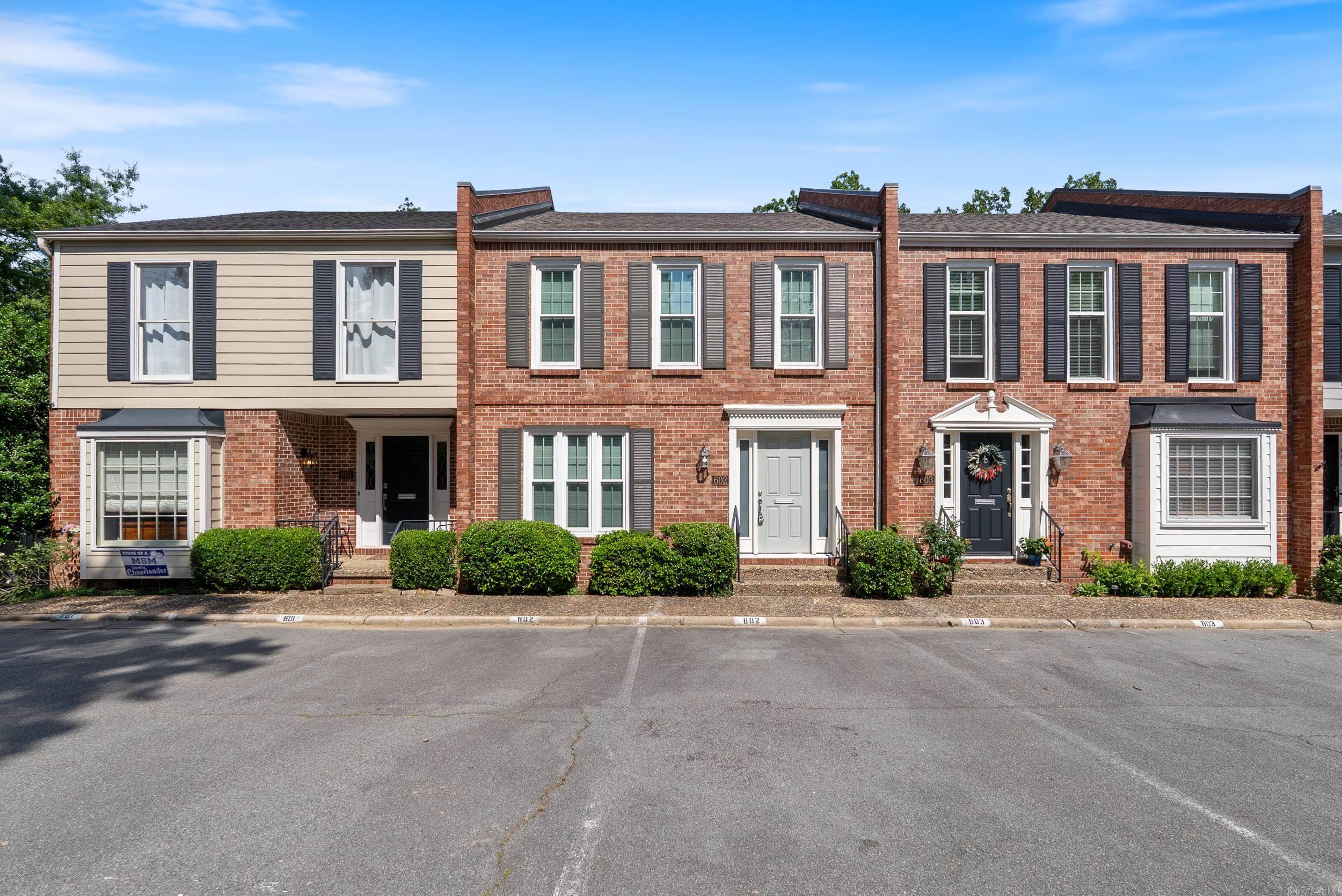 2805  Foxcroft  Little Rock, AR