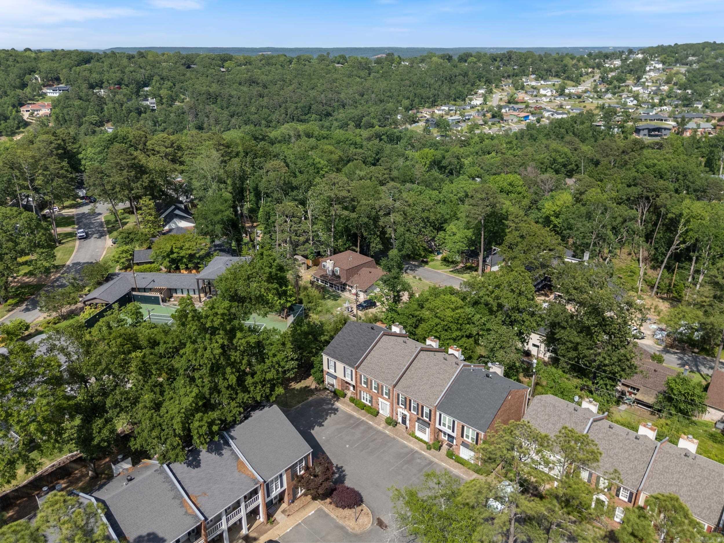 2805  Foxcroft  Little Rock, AR
