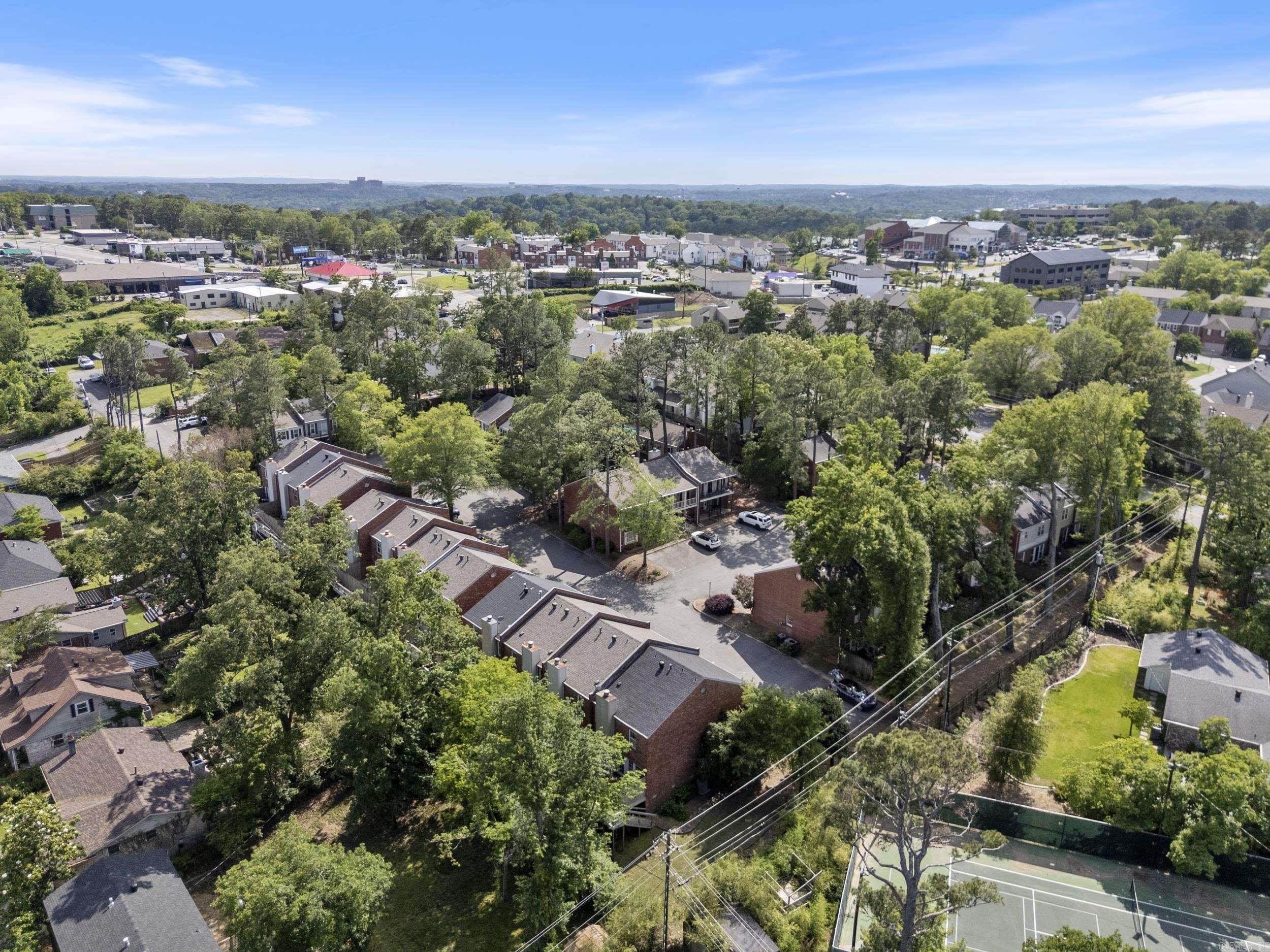 2805  Foxcroft  Little Rock, AR