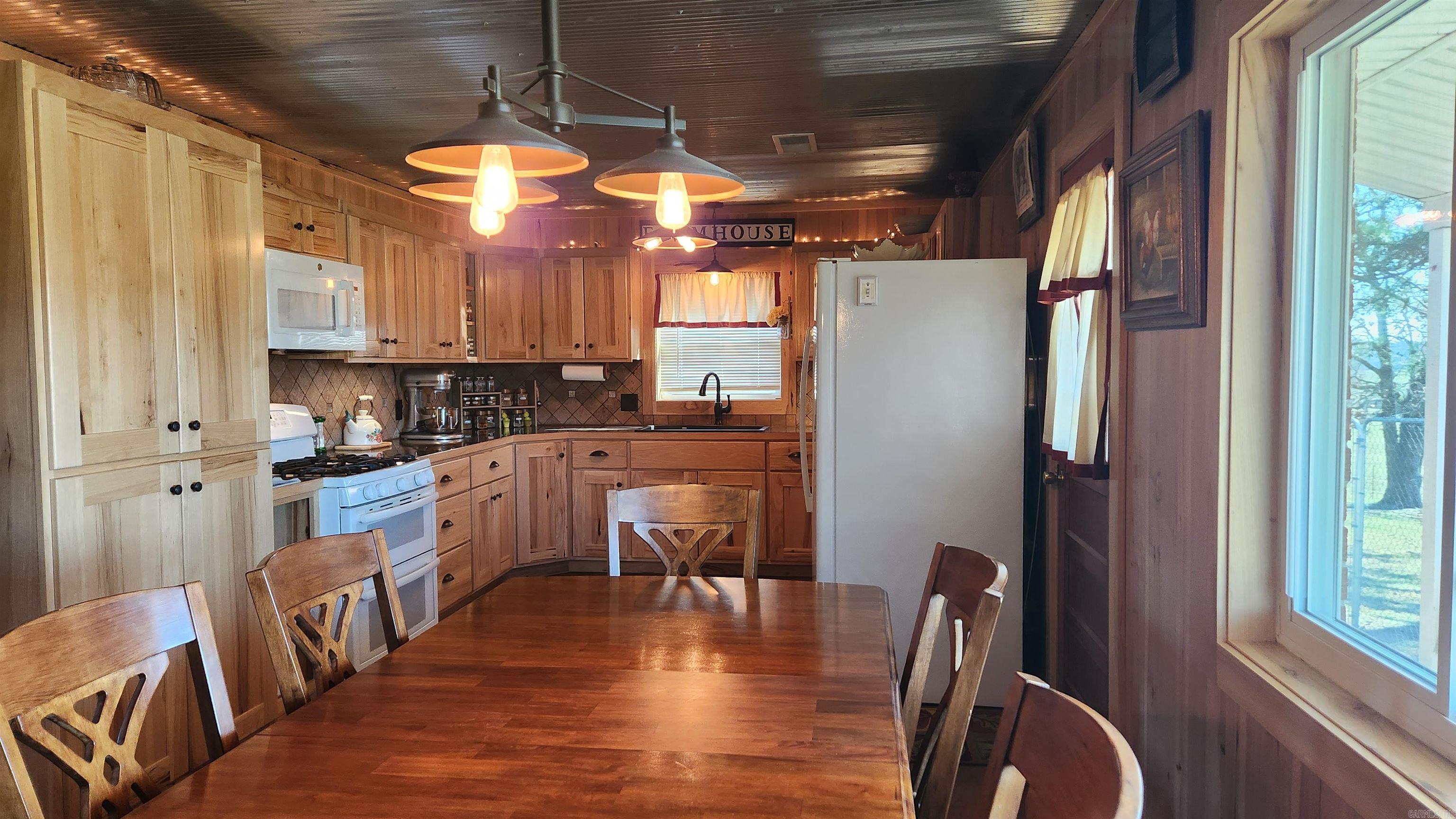1007  Murphy Rd  Norman, AR