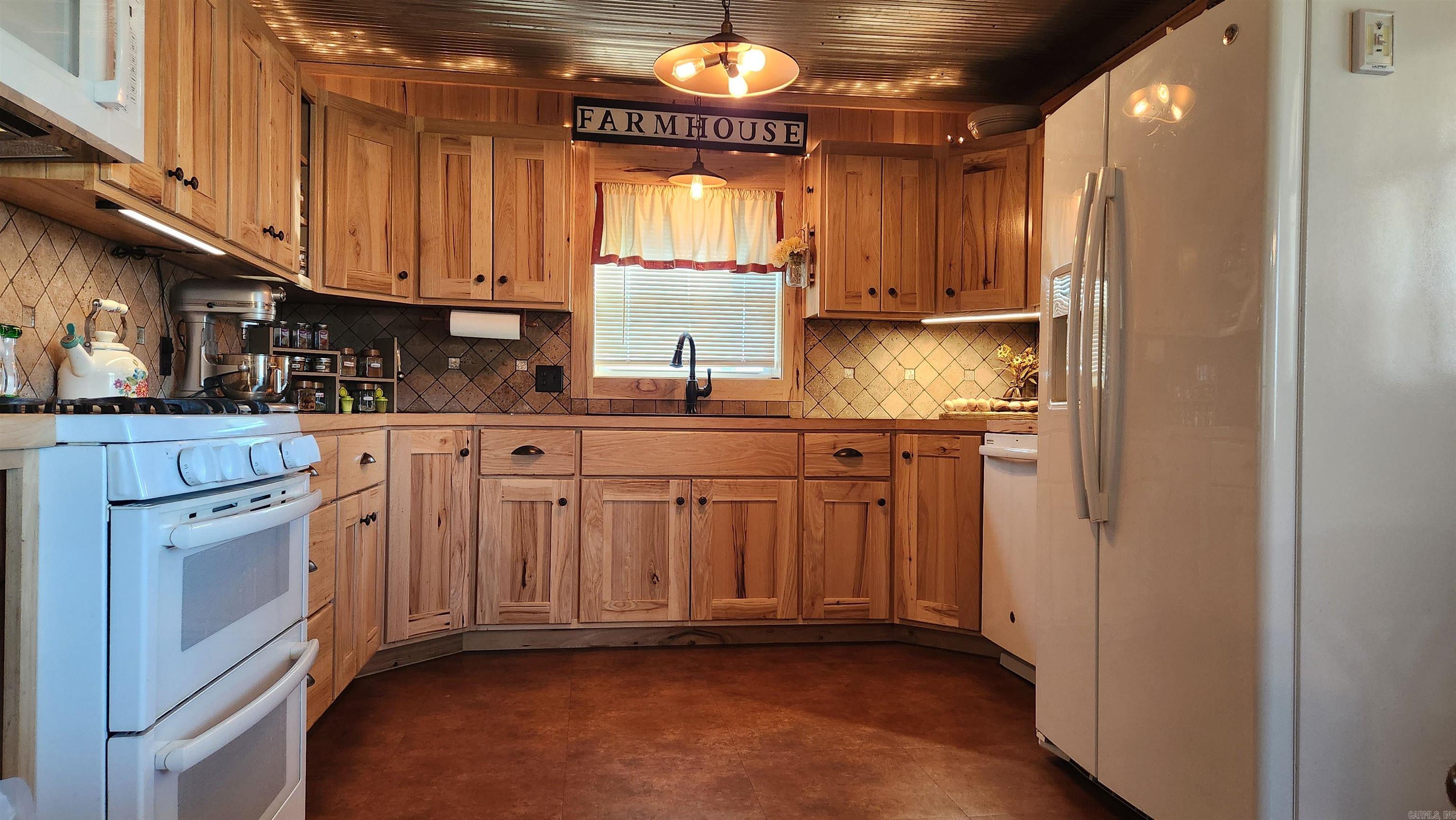 1007  Murphy Rd  Norman, AR