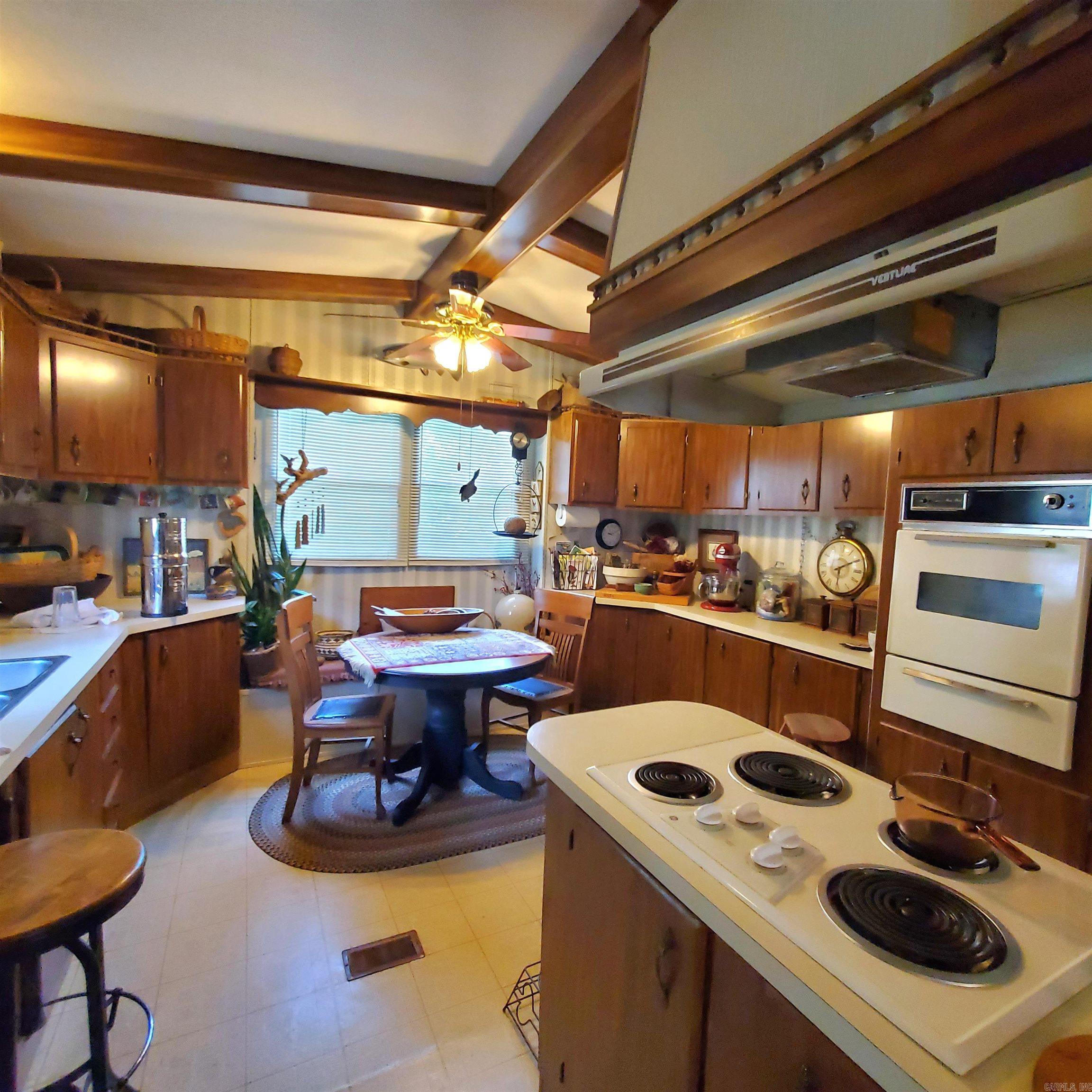 407 N Union  Mountain View, AR