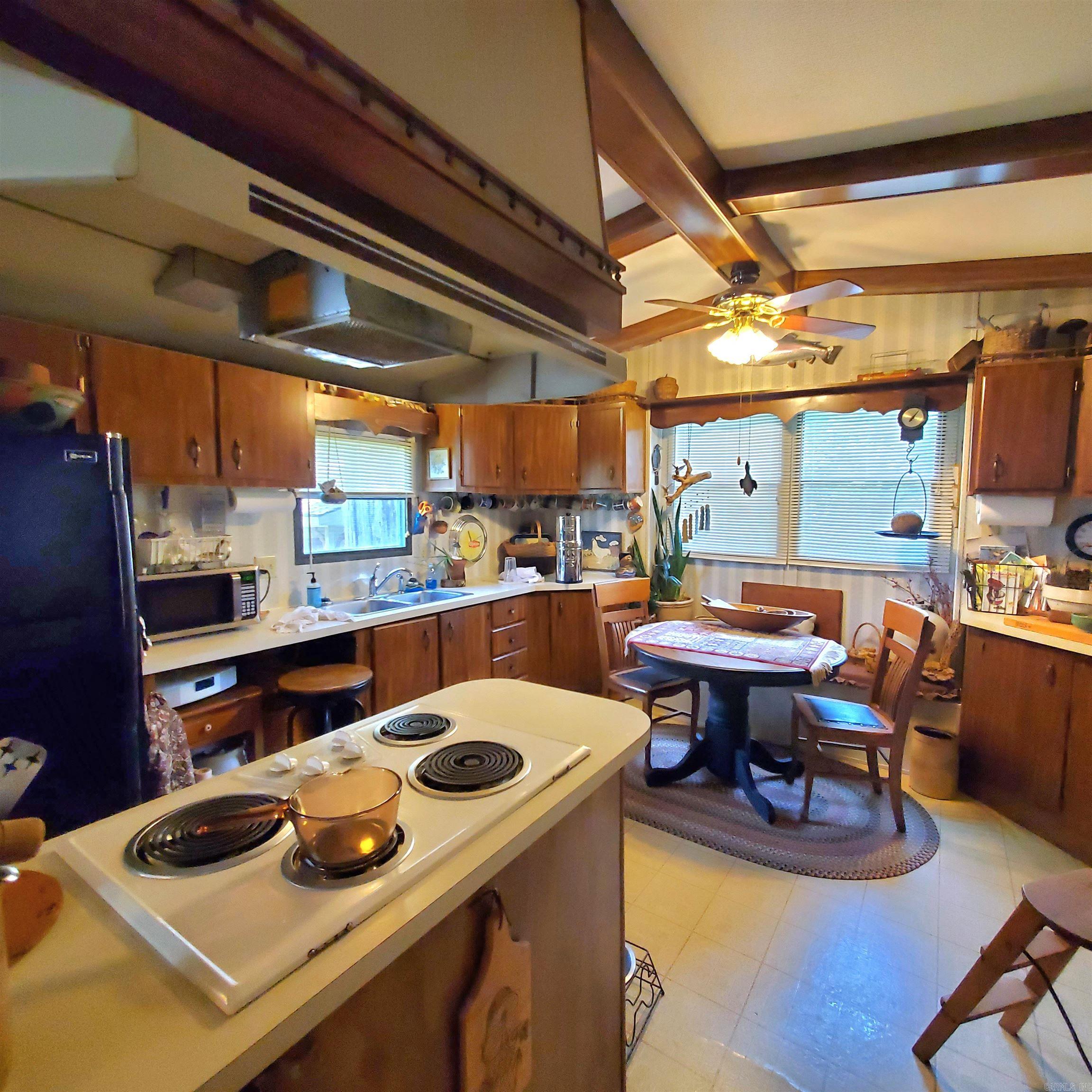 407 N Union  Mountain View, AR