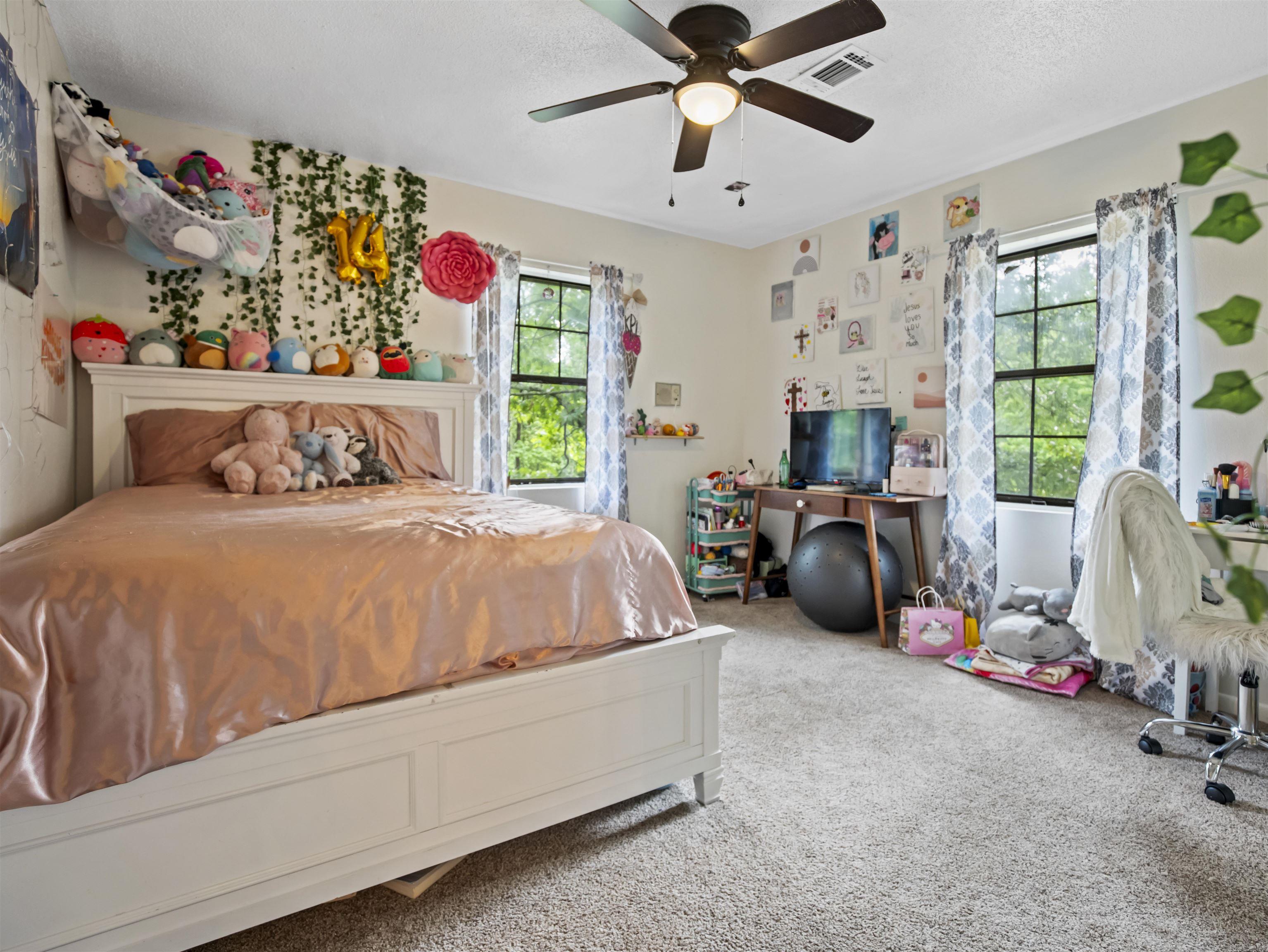 944 W Glazypeau  Hot Springs, AR