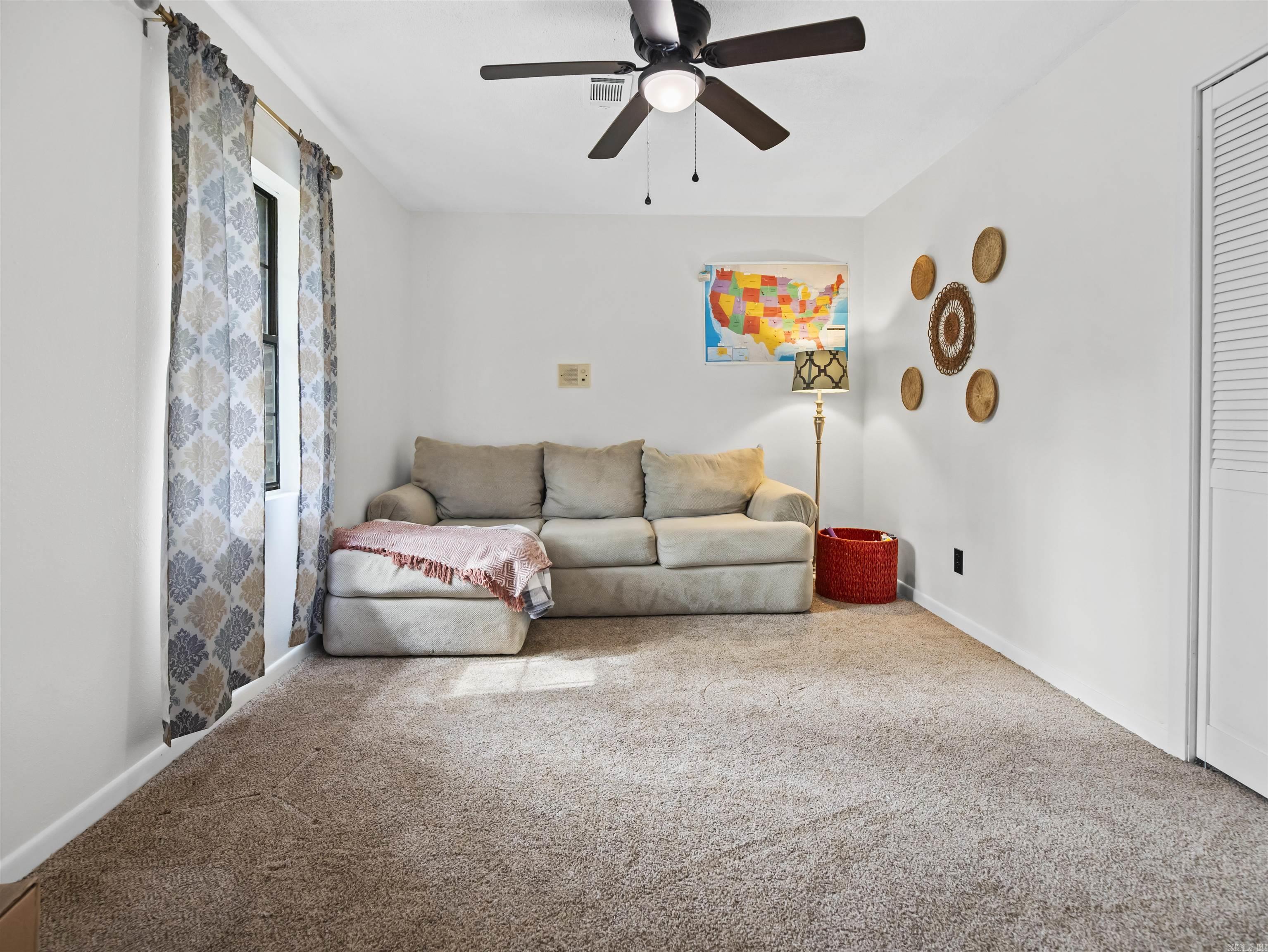 944 W Glazypeau  Hot Springs, AR