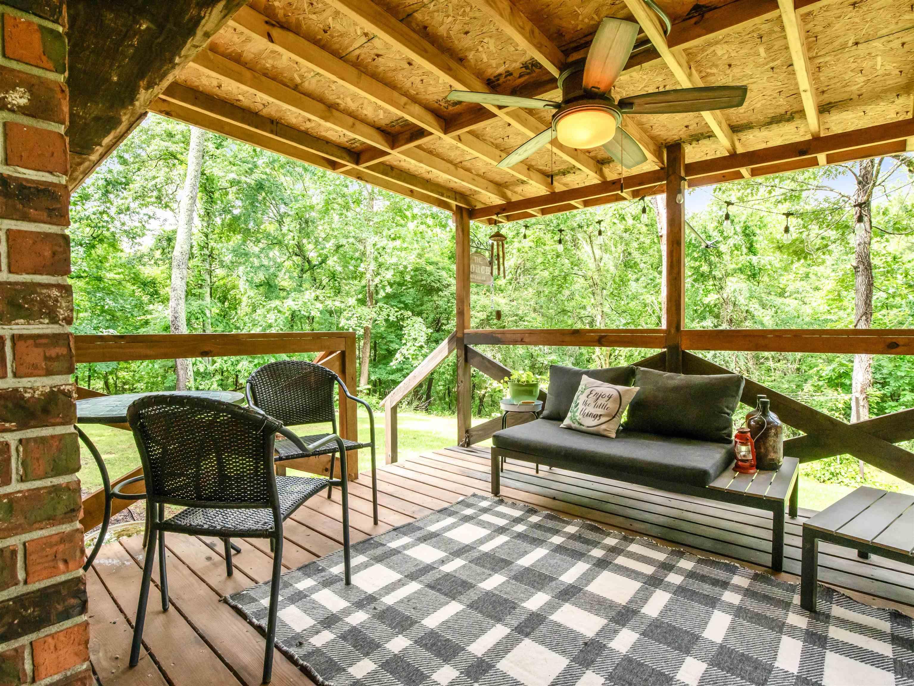 944 W Glazypeau  Hot Springs, AR