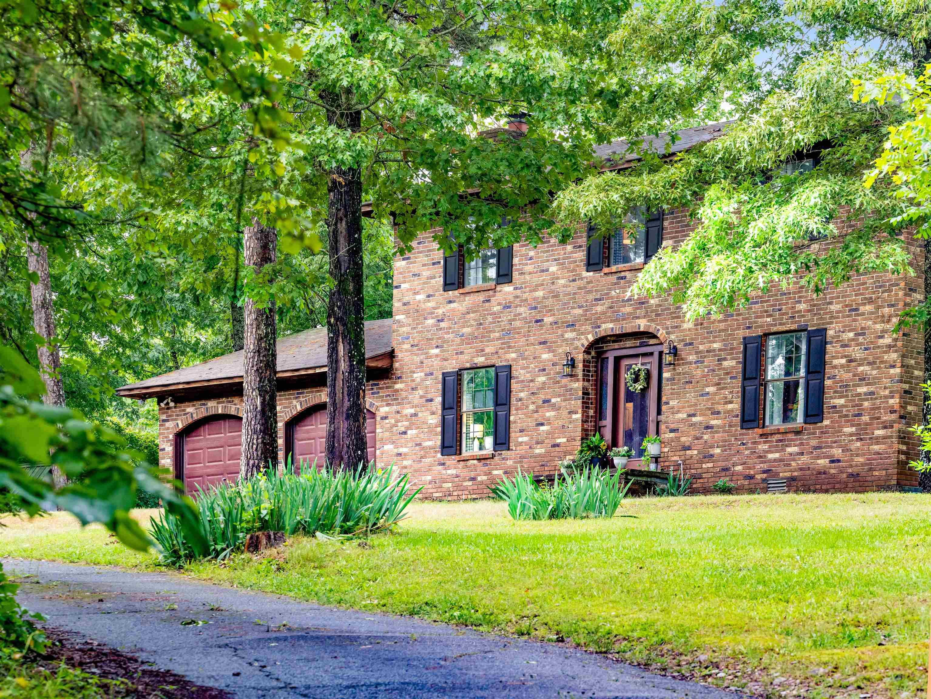 944 W Glazypeau  Hot Springs, AR