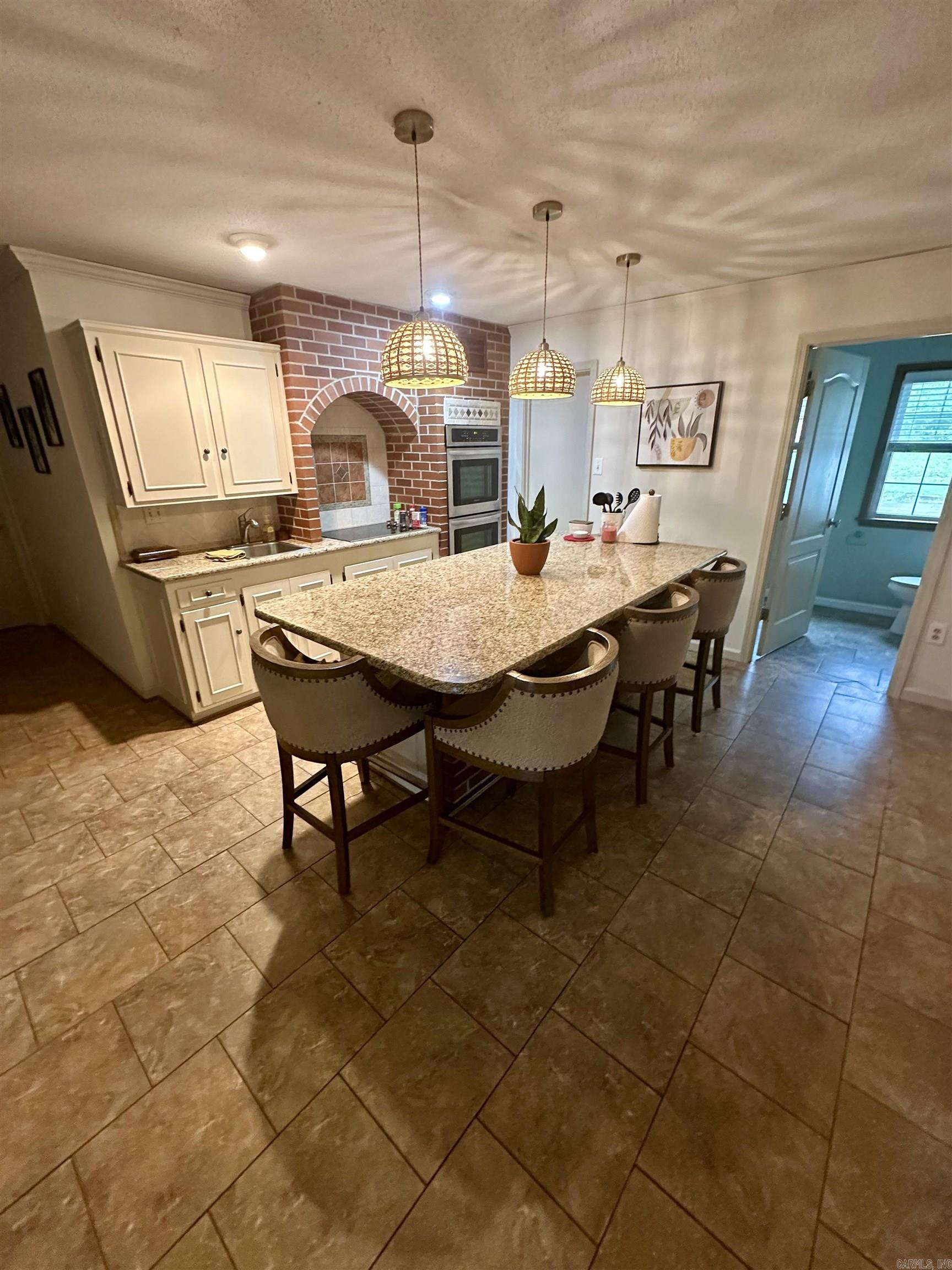 2711 W Beebe Capps Expy  Searcy, AR