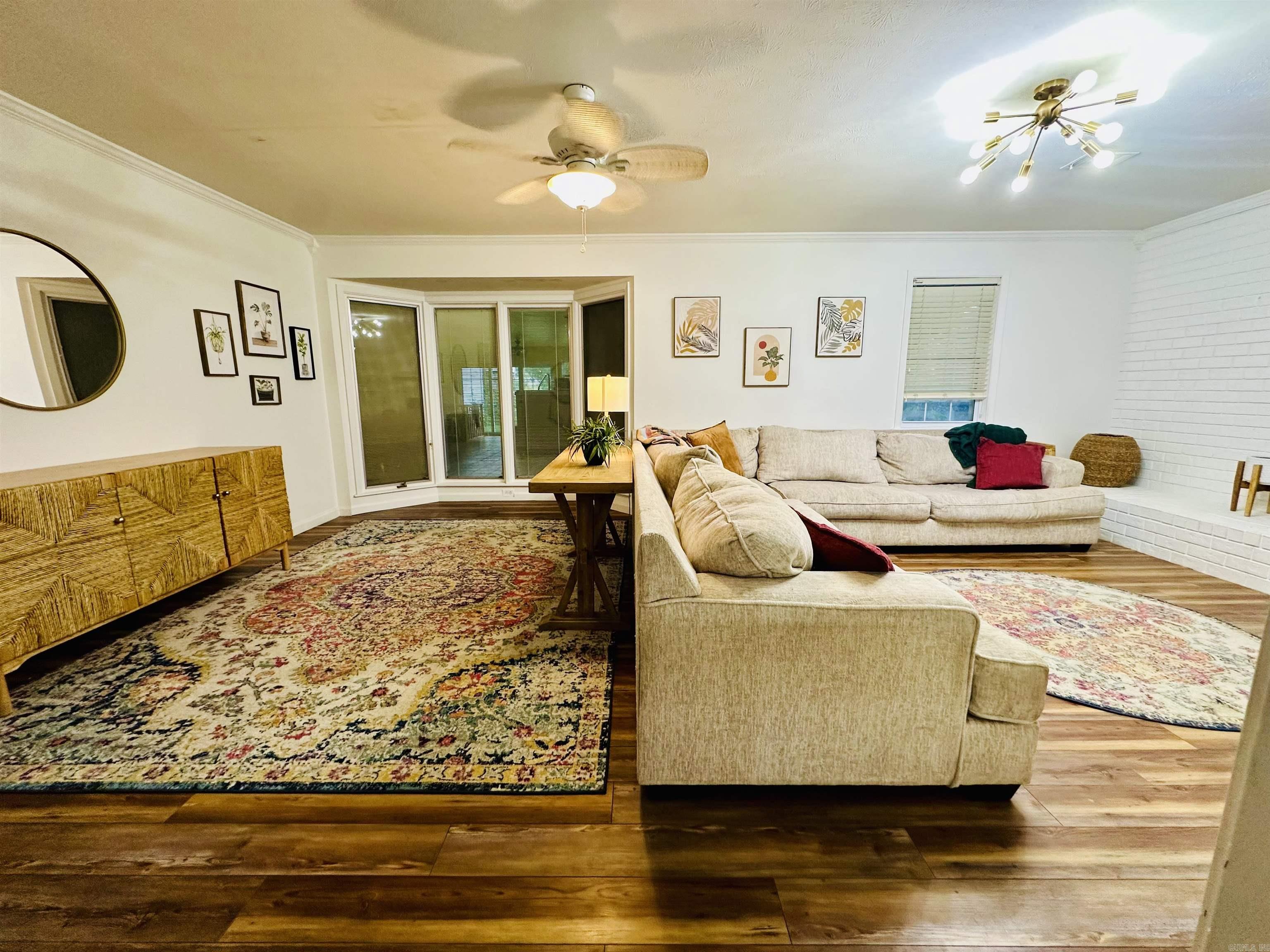 2711 W Beebe Capps Expy  Searcy, AR