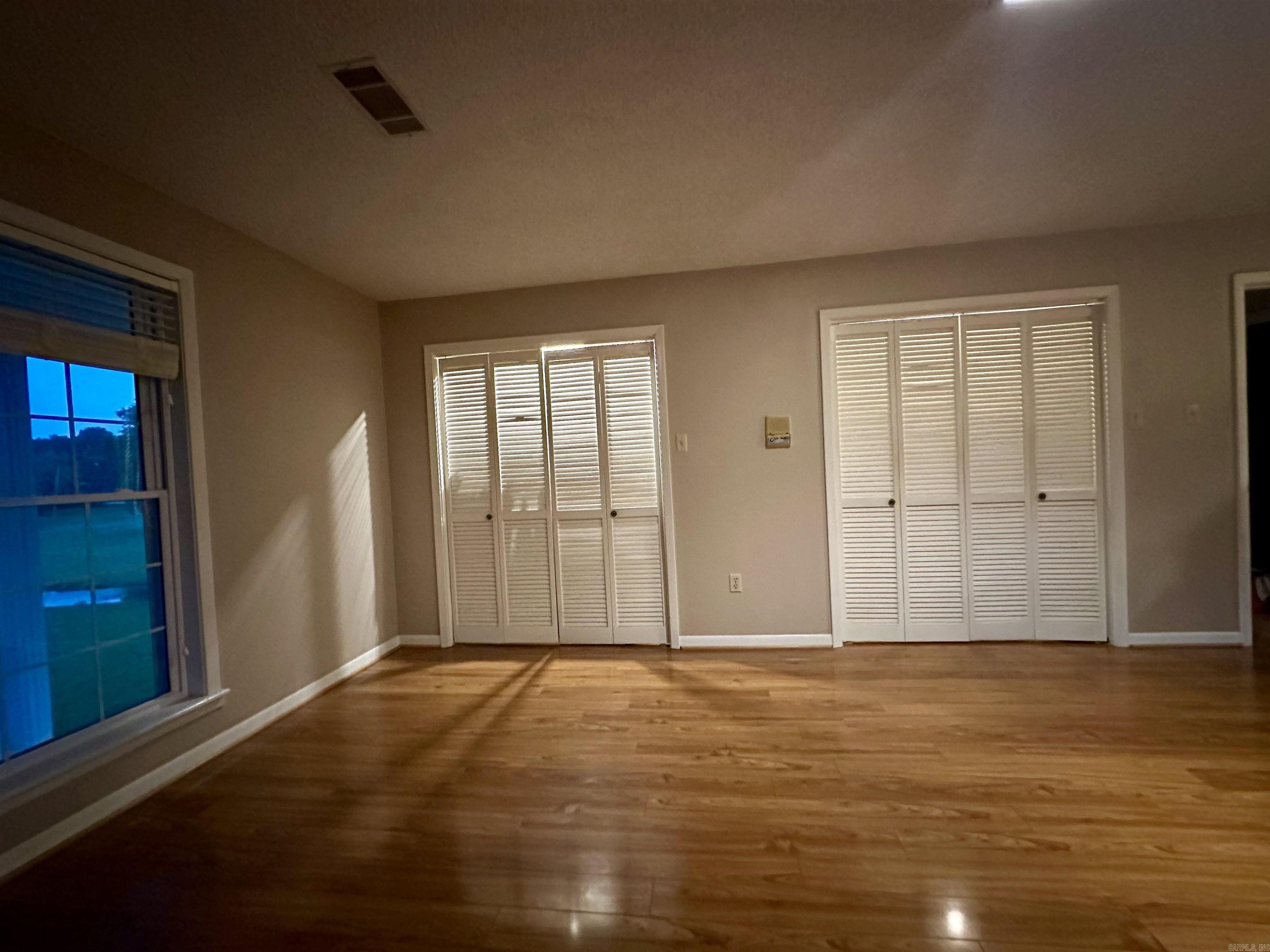 2711 W Beebe Capps Expy  Searcy, AR