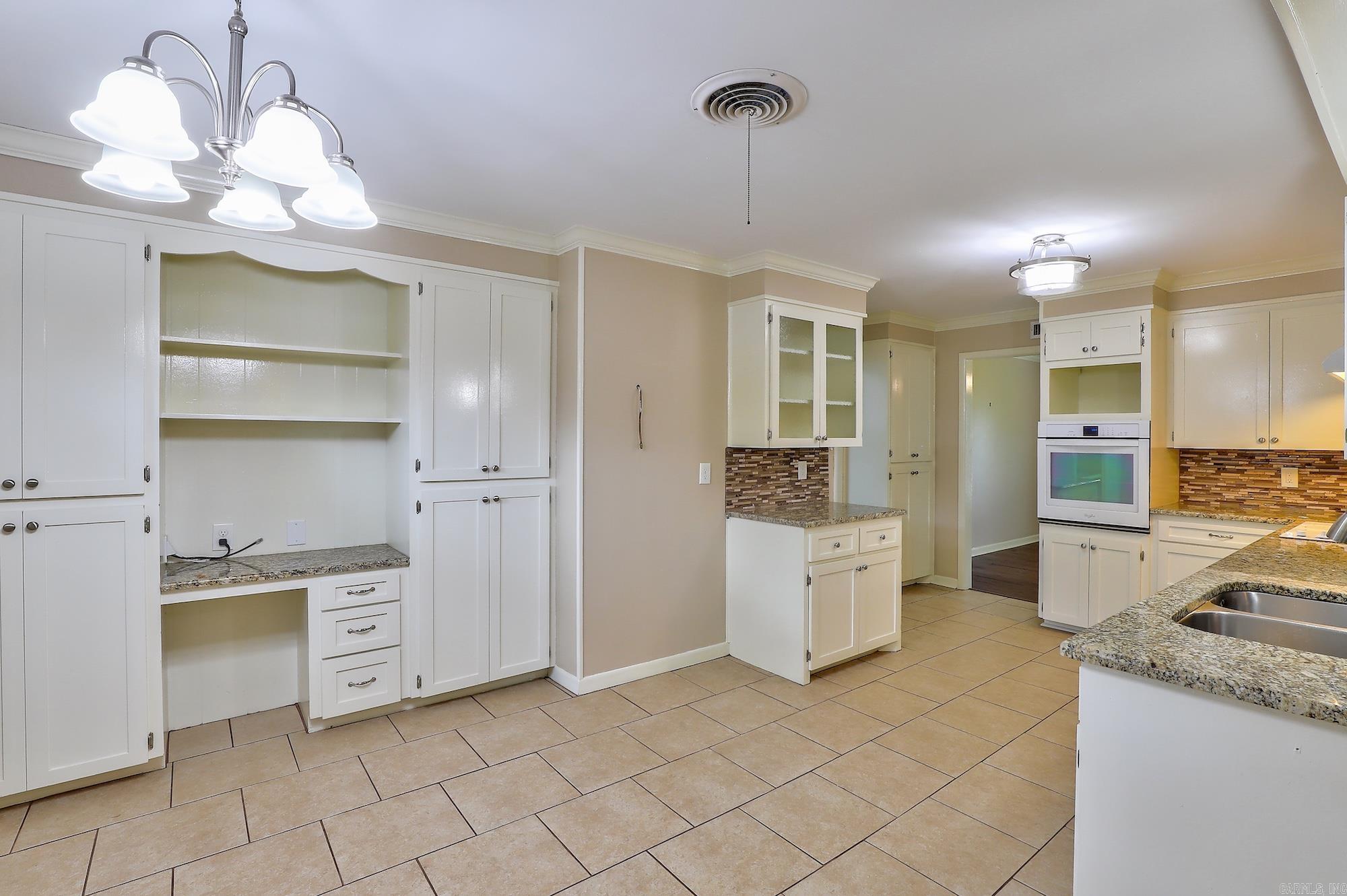 4101  Columbia  Texarkana, TX