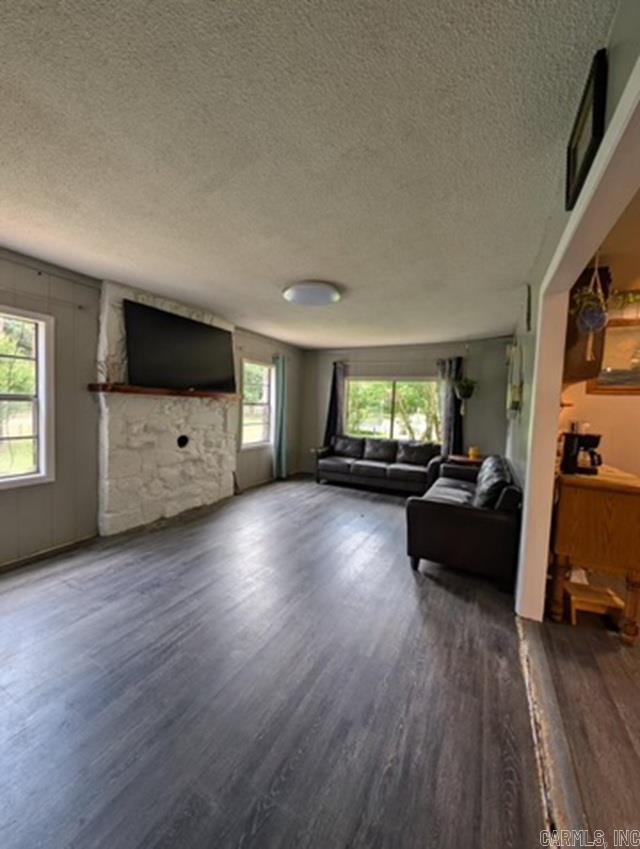 1506  Polk Road 74  Mena, AR