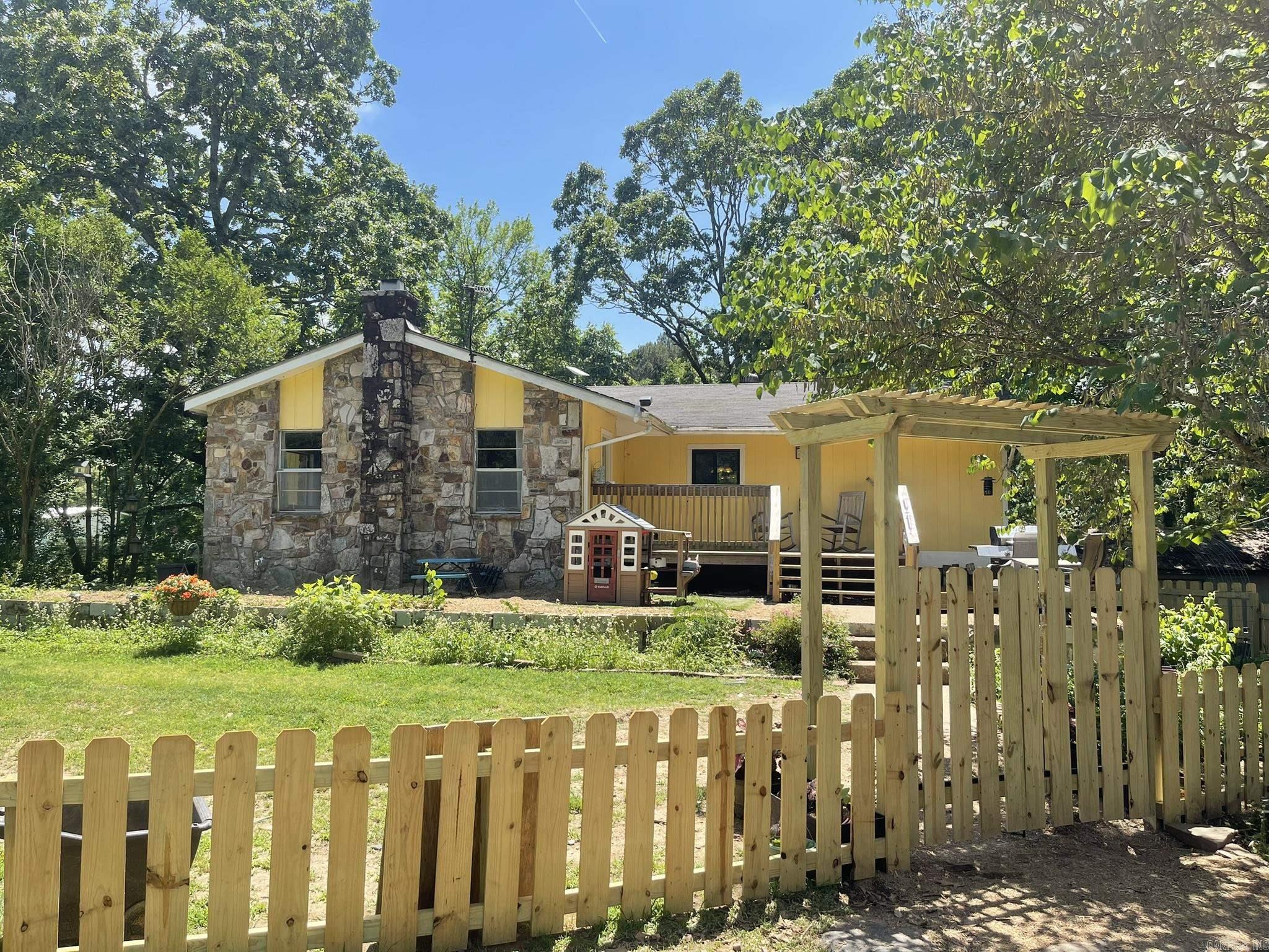 1506  Polk Road 74  Mena, AR