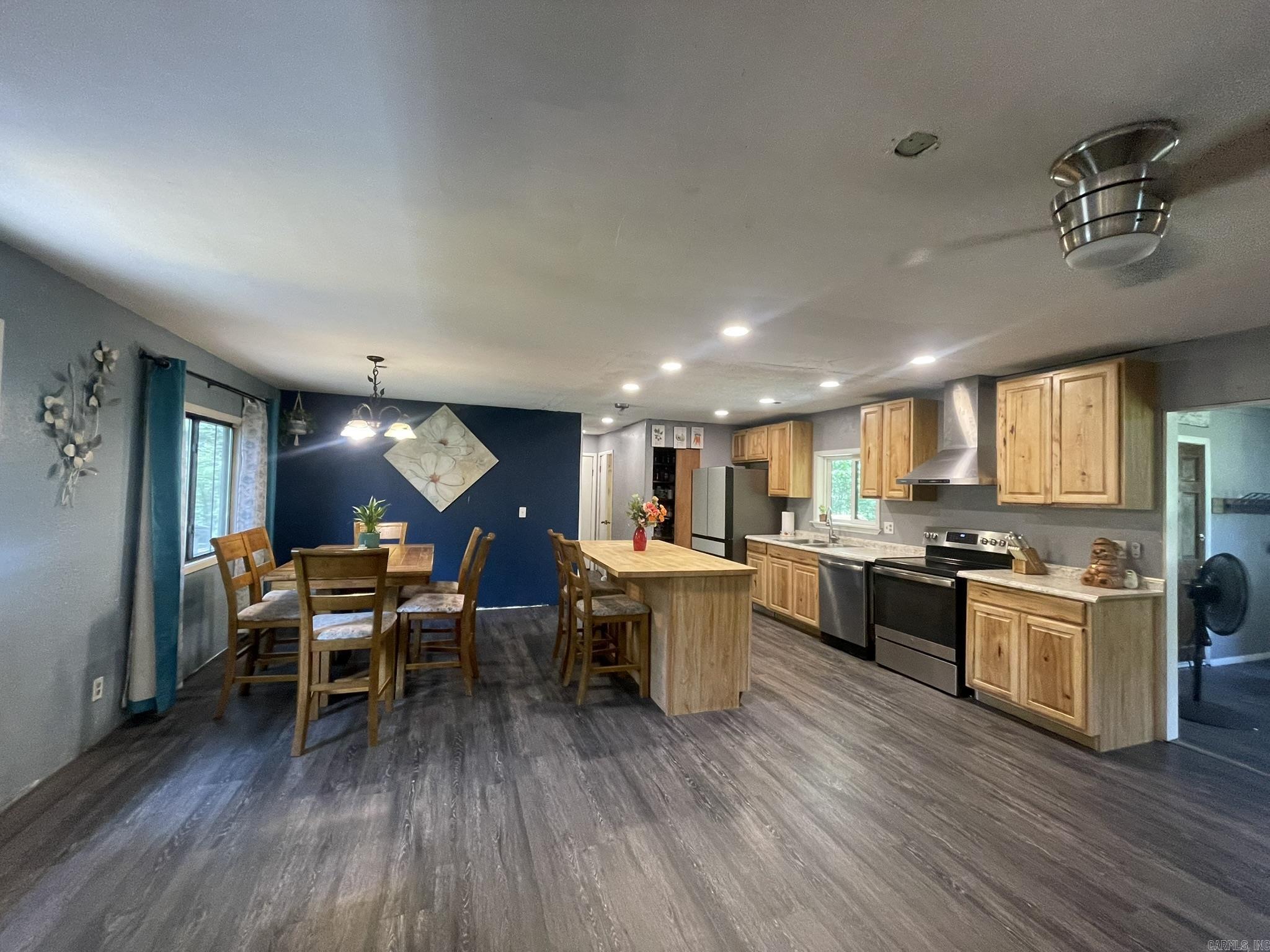 1506  Polk Road 74  Mena, AR